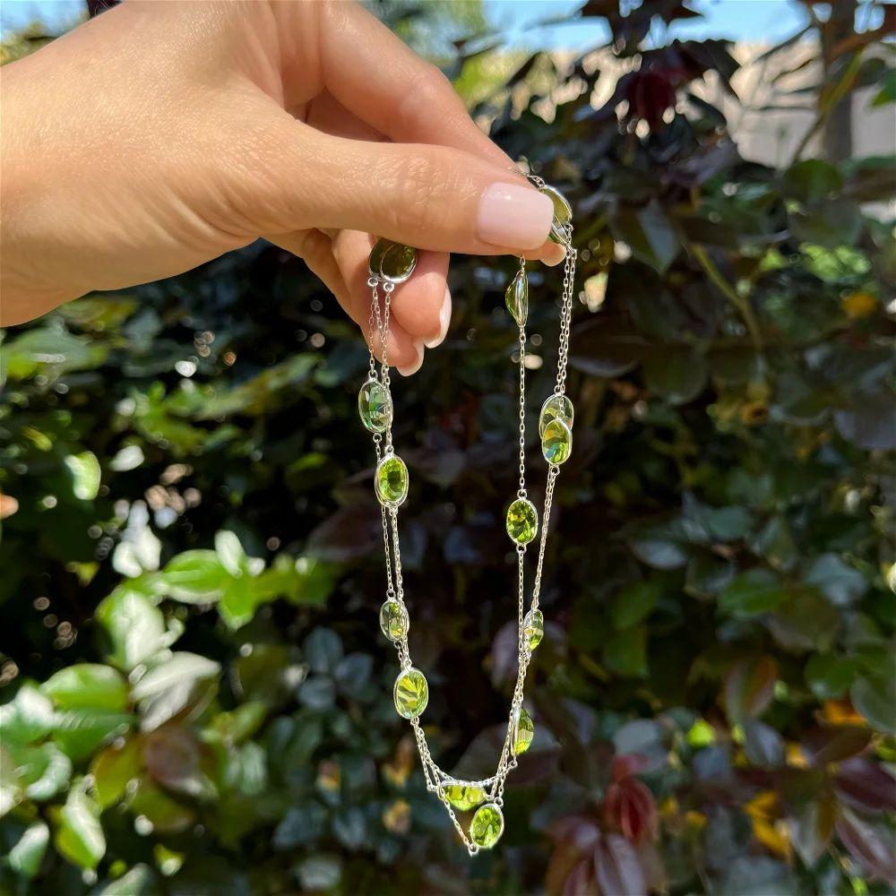 Modernist Vintage Long Peridot Gemstone Platinum Link Chain Statement Necklace For Sale