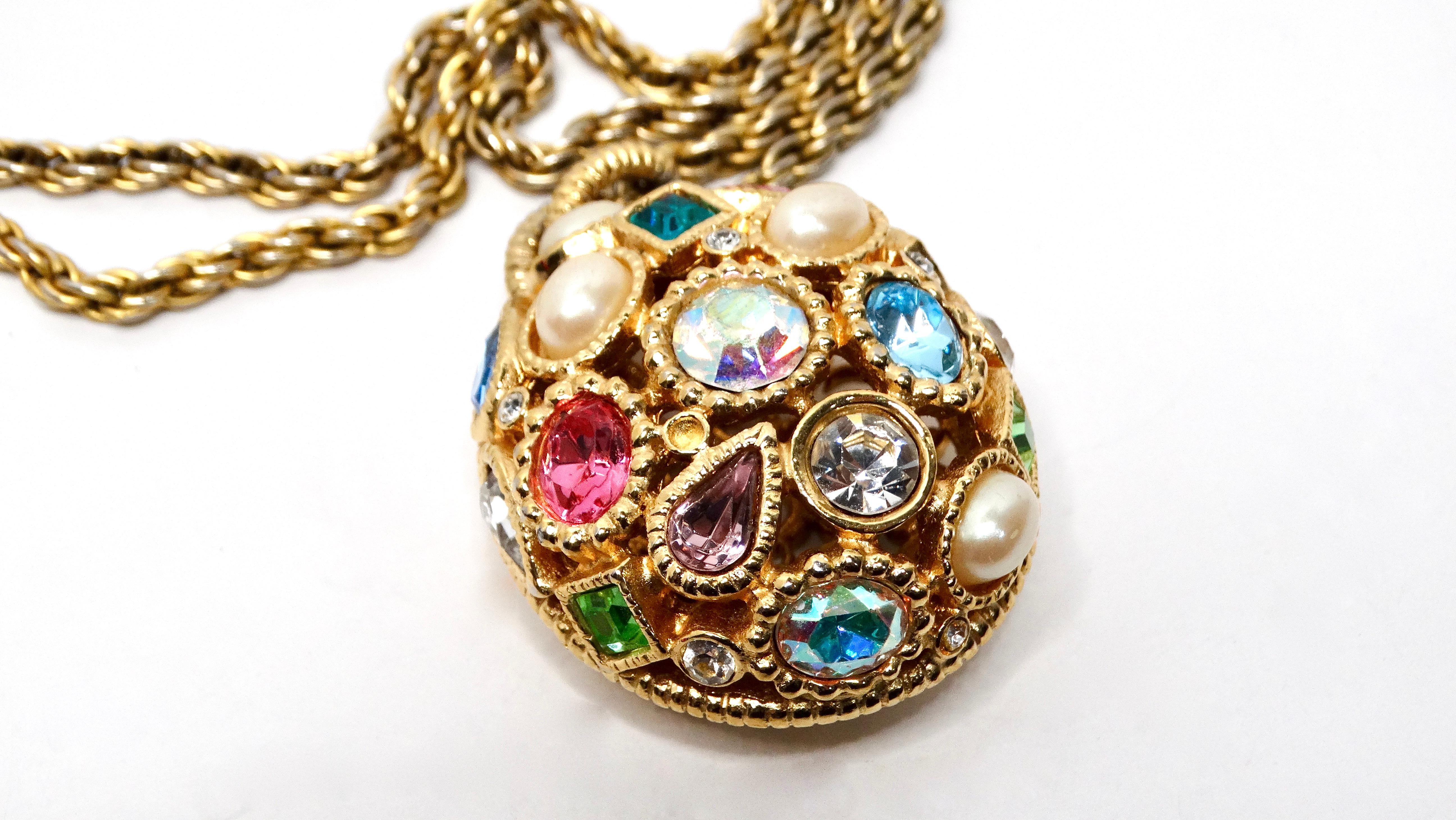 Vintage Long Rope Chain & Multicolor Costume Jewel Encrusted Pendant Necklace In Good Condition For Sale In Scottsdale, AZ