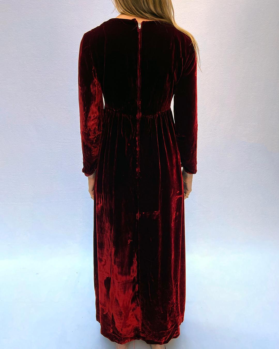 Vintage Long Sleeve Red Velvet Dress For Sale 12