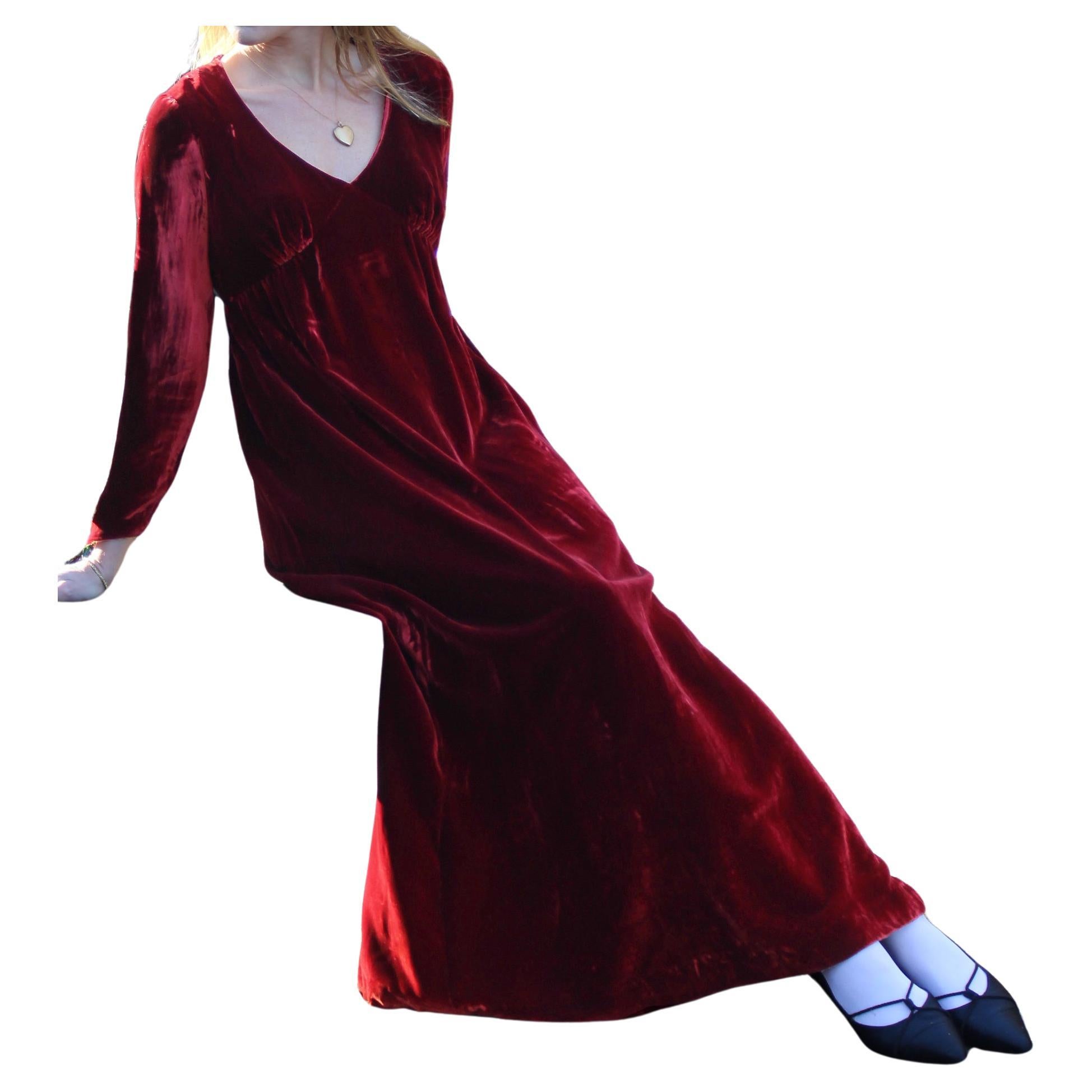 Vintage Long Sleeve Red Velvet Dress For Sale