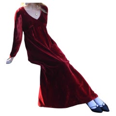 Vintage Long Sleeve Red Velvet Dress