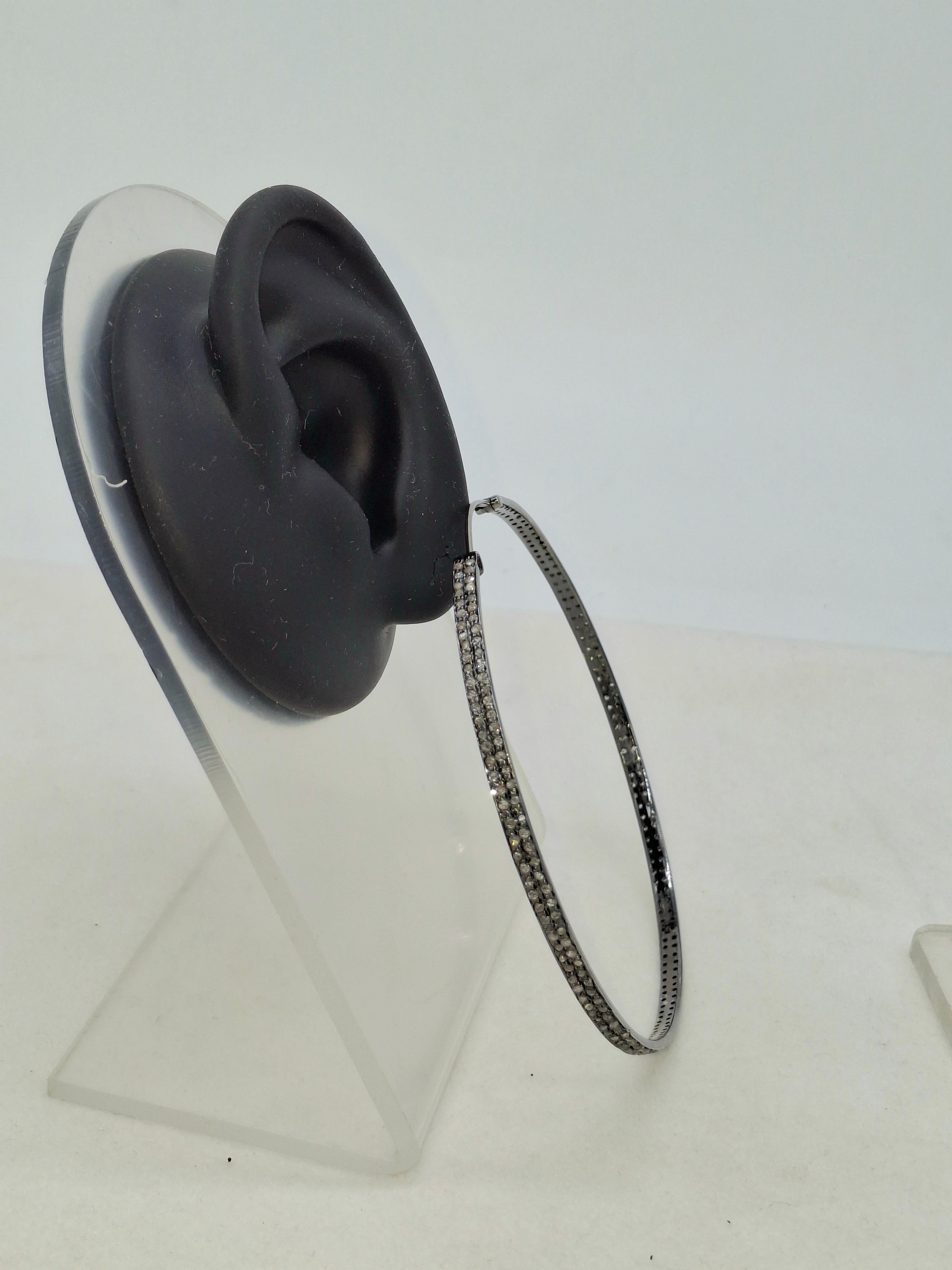 Vintage-Look doppelte Linie pflastern Diamanten oxidiert Sterling Silber Creolen Ohrring (Rosenschliff) im Angebot