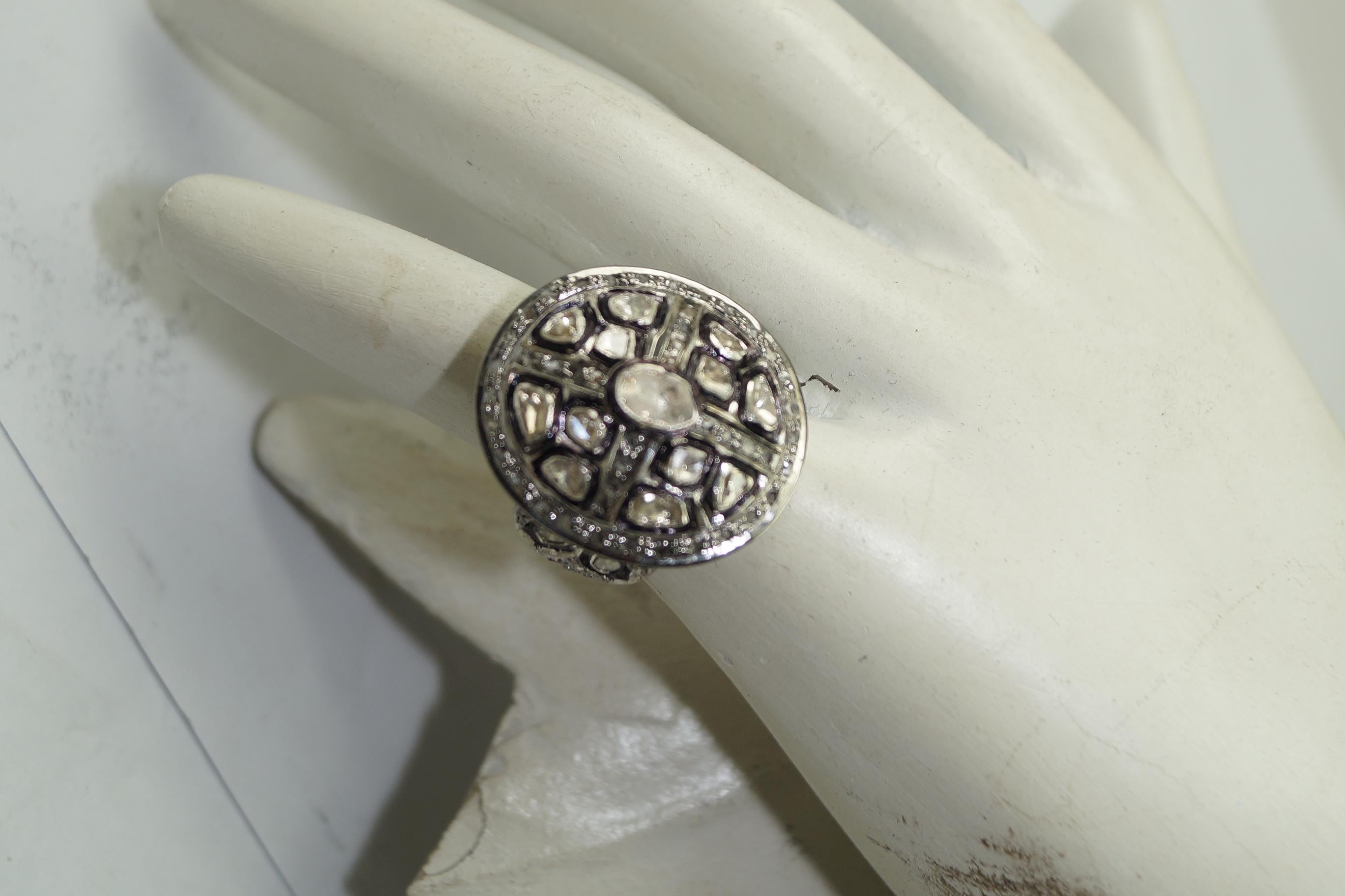 Vintage look Natural rose cut uncut cut diamonds oxidized sterling silver ring In New Condition For Sale In Delhi, DL