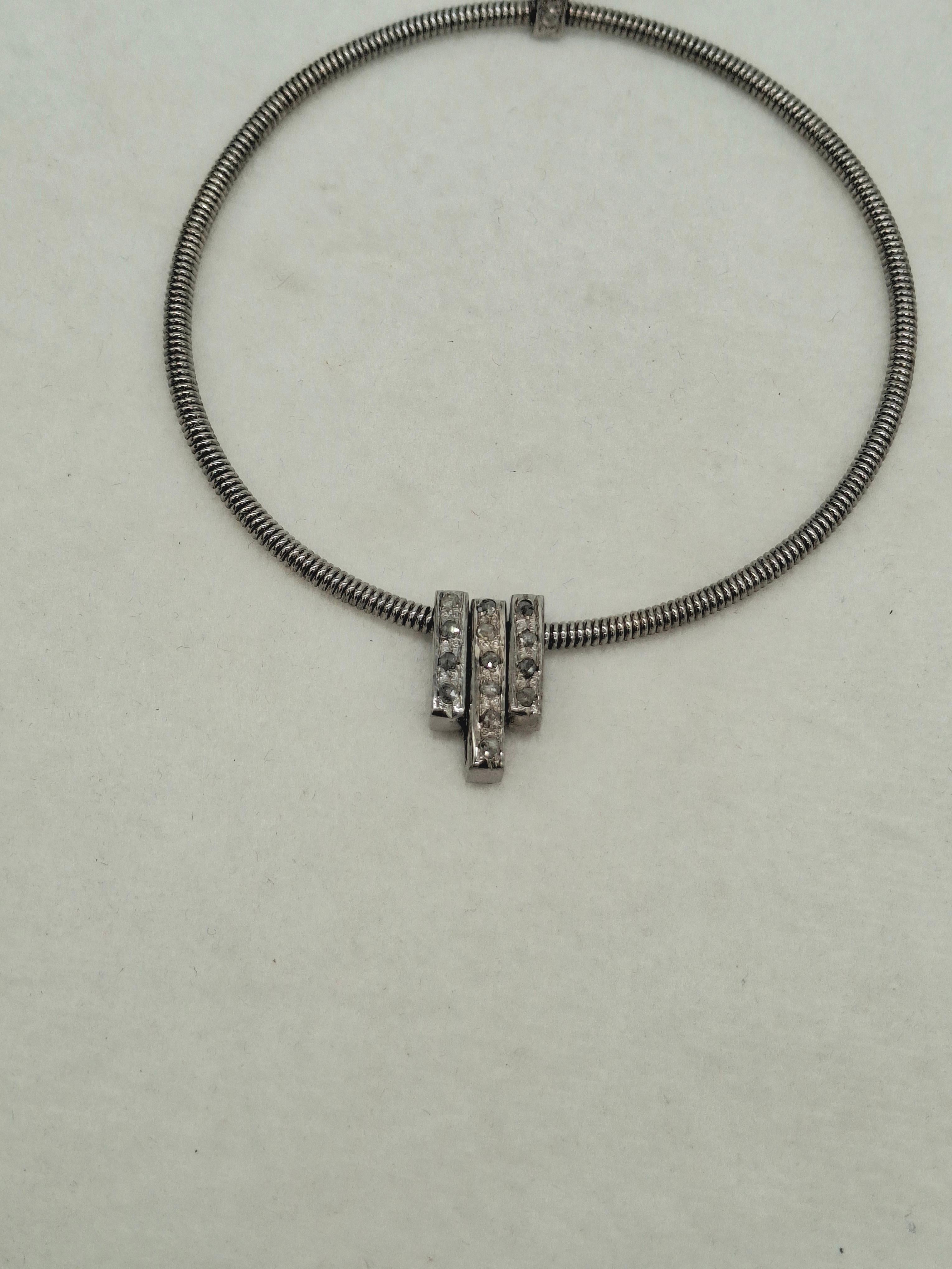 Vintage Look Pave Diamanten Kreuz Designer oxidiert Sterling Silber großen Ohrring (Rosenschliff) im Angebot