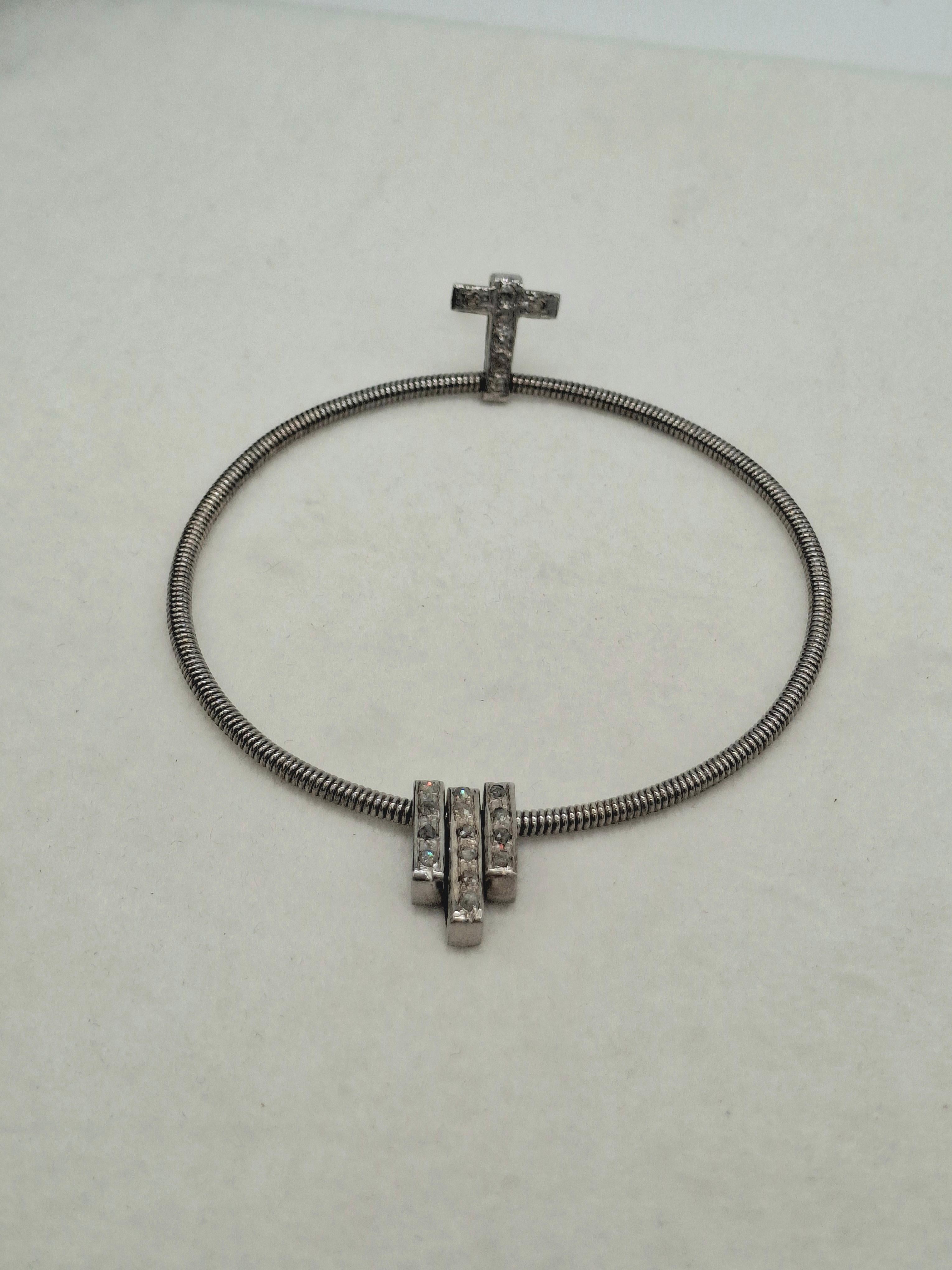 Vintage Look Pave Diamanten Kreuz Designer oxidiert Sterling Silber großen Ohrring im Zustand „Neu“ im Angebot in Delhi, DL