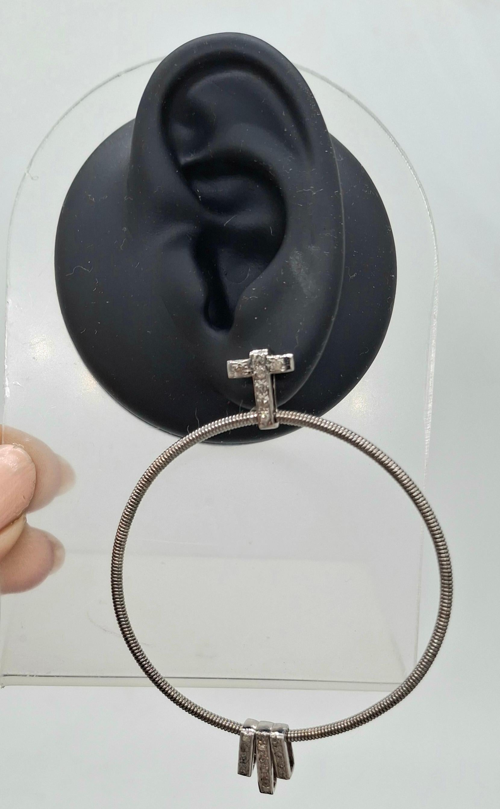 Vintage Look Pave Diamanten Kreuz Designer oxidiert Sterling Silber großen Ohrring im Angebot 1