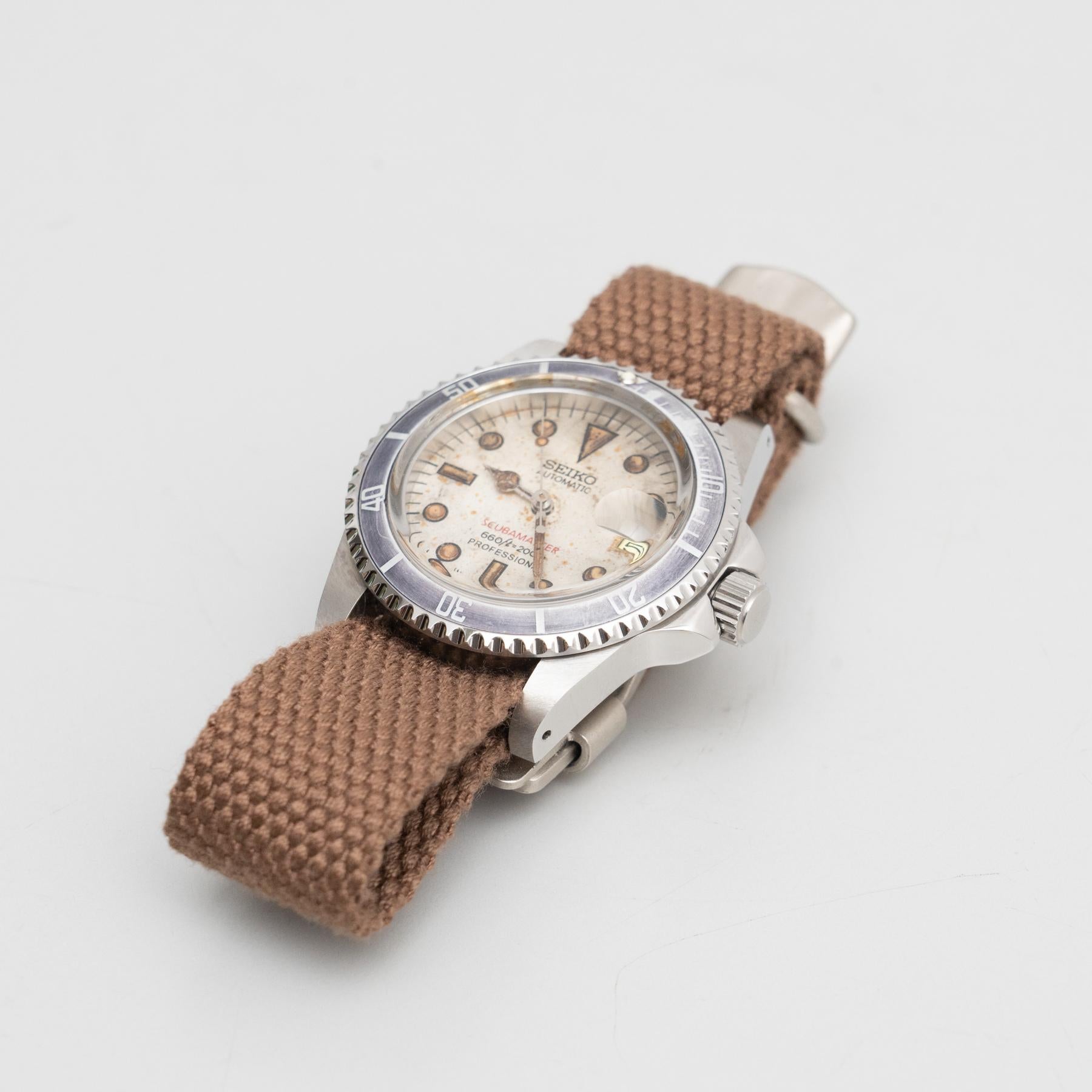 Vintage Seiko Wristwatch, circa 1990 For Sale 5