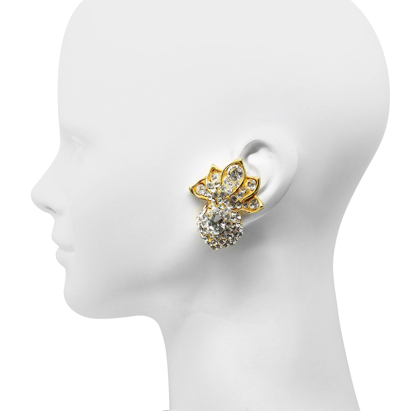 Vintage Lorenz Baumer Gold Tone Crystal Earrings.  Une forme étonnante.  2
