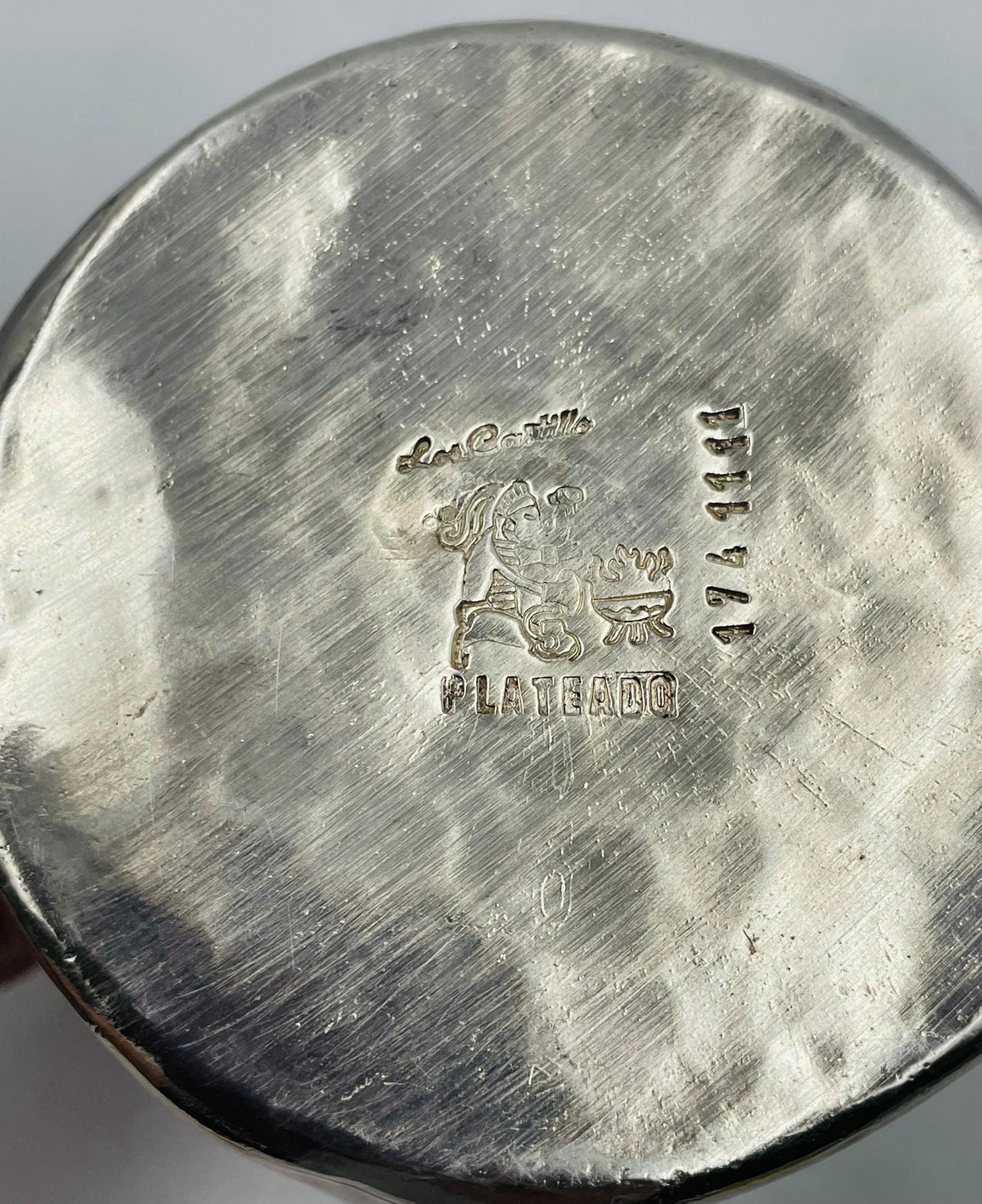 Jarra mariposa vintage de plata de Los Castillo con incrustaciones de malaquita y concha en venta 7