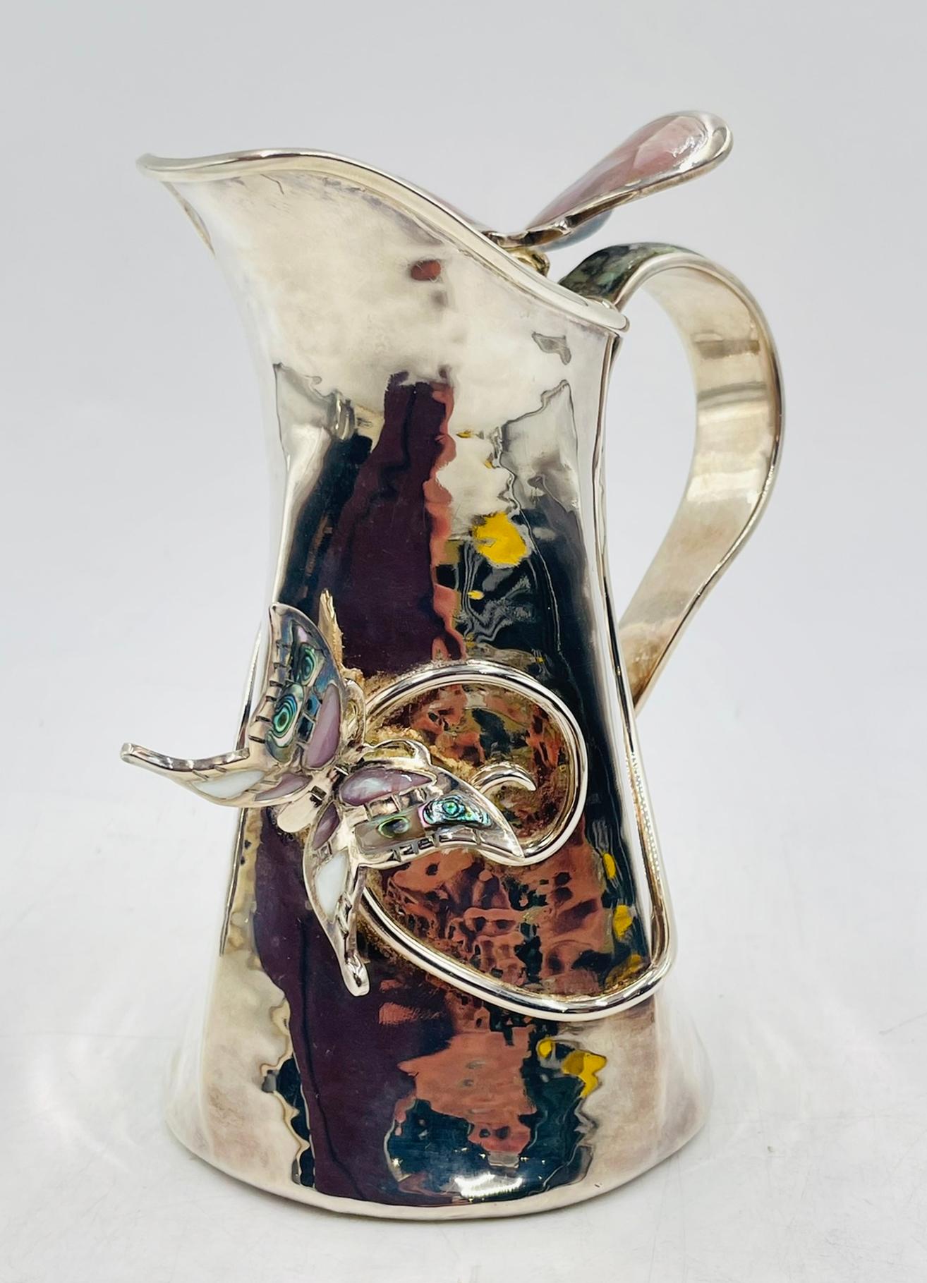 Jarra mariposa vintage de plata de Los Castillo con incrustaciones de malaquita y concha Moderno de mediados de siglo en venta