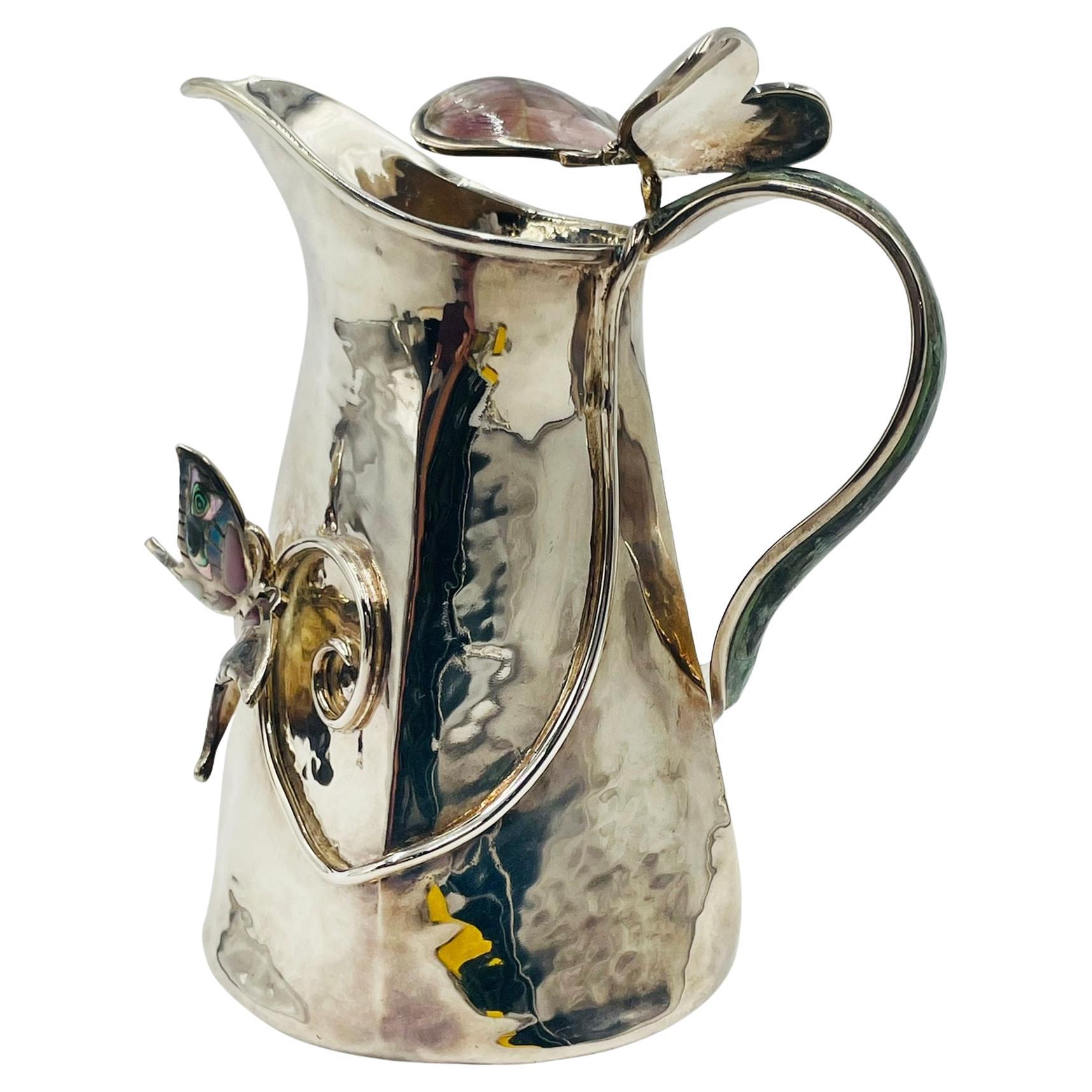 Jarra mariposa vintage de plata de Los Castillo con incrustaciones de malaquita y concha en venta