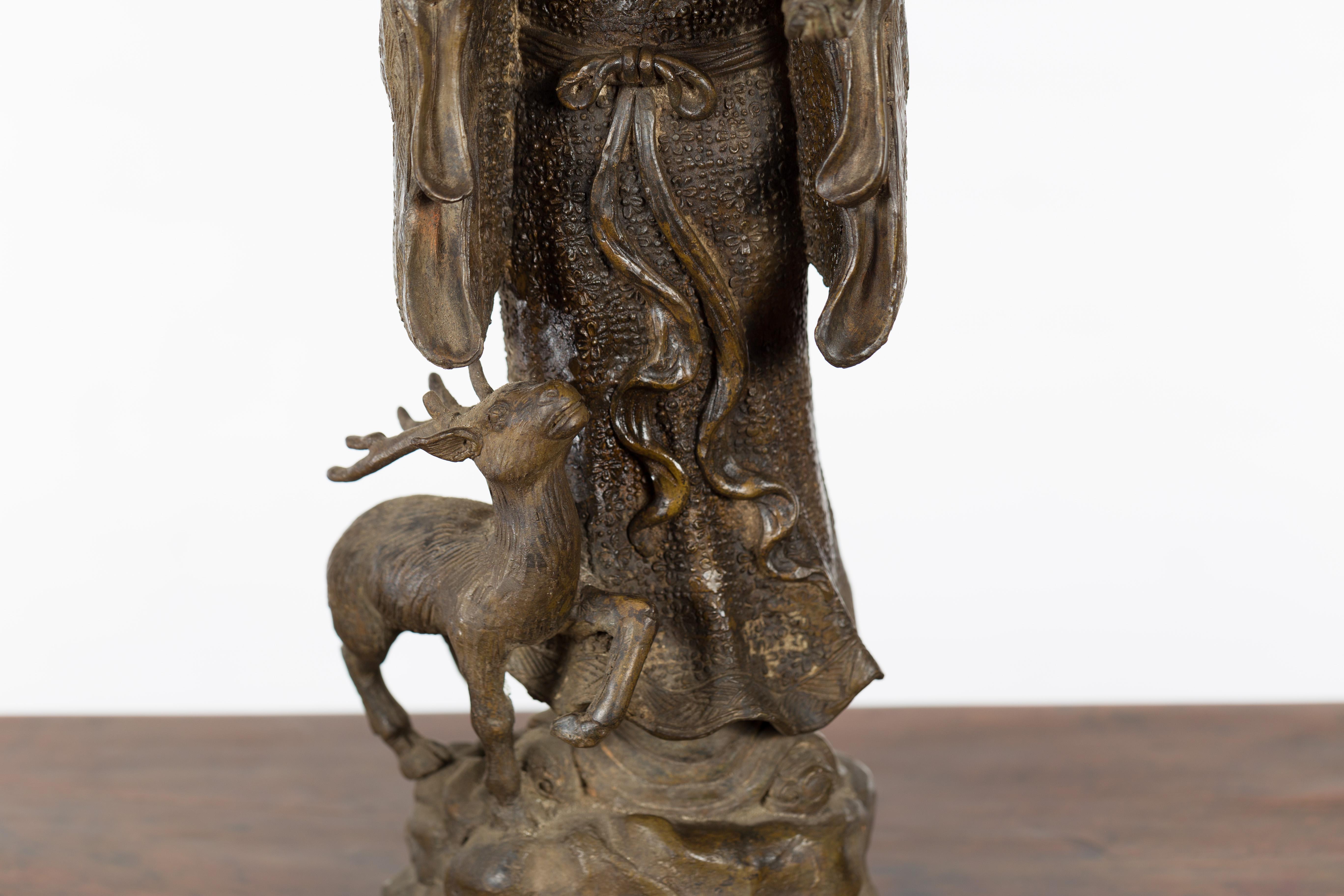Statuette vintage en bronze coulé à la cire perdue d'une figure ancestrale chinoise en vente 1