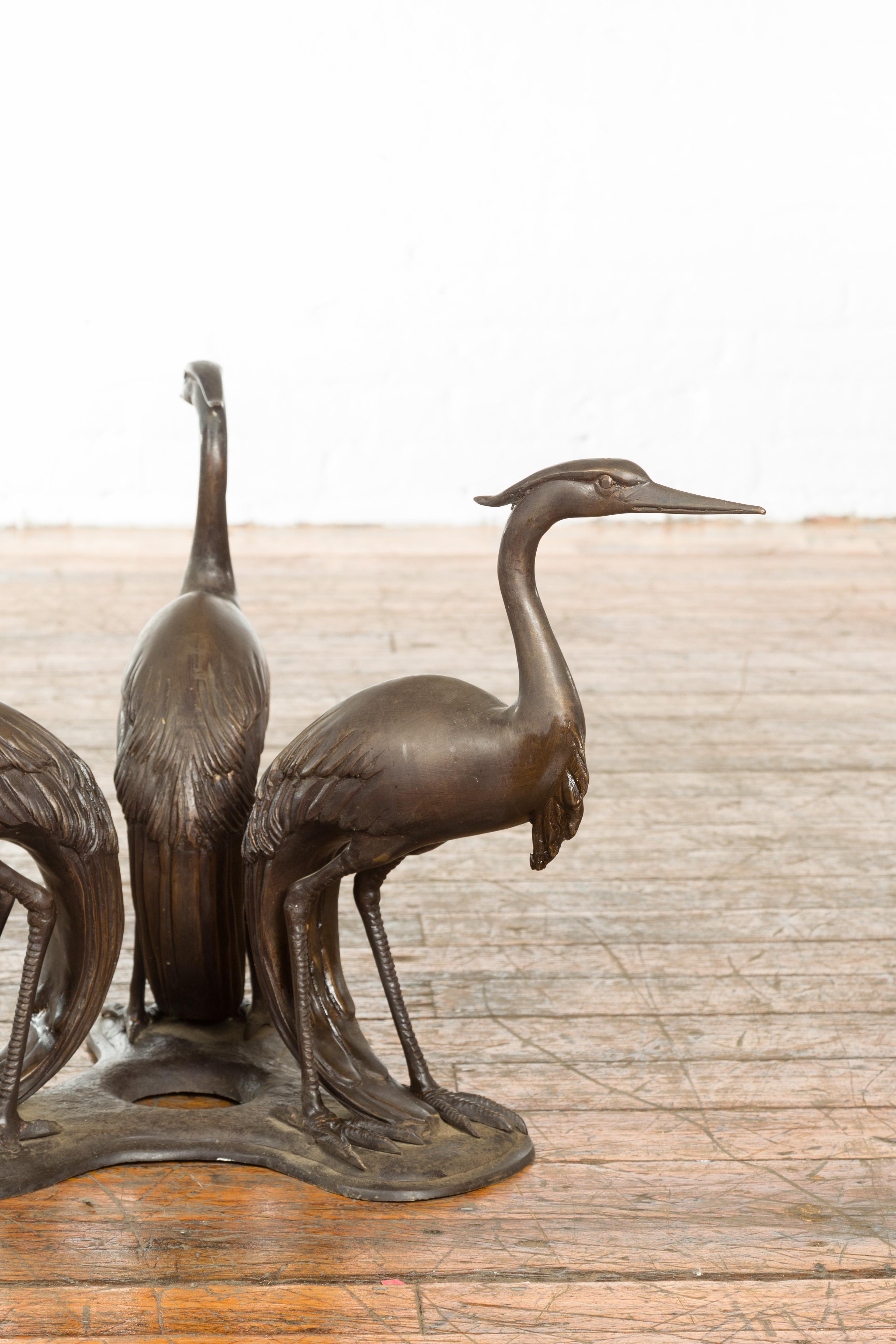 Bronze Table basse vintage à trois pieds Heron en bronze moulé à la cire perdue avec patine foncée en vente