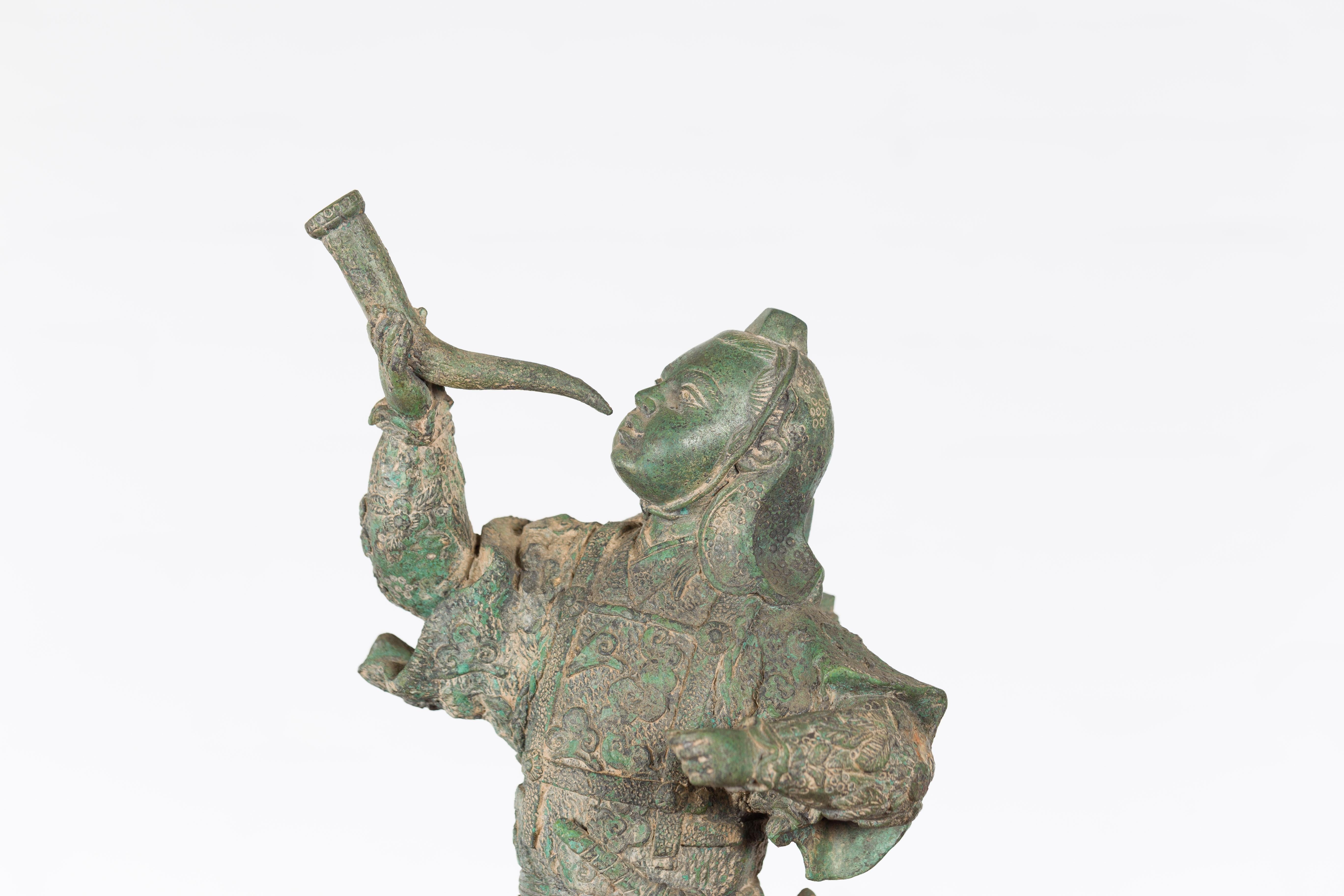 Vintage Lost Wax Cast Verde Bronze Statuette of a Soldier Holding a Horn For Sale 2