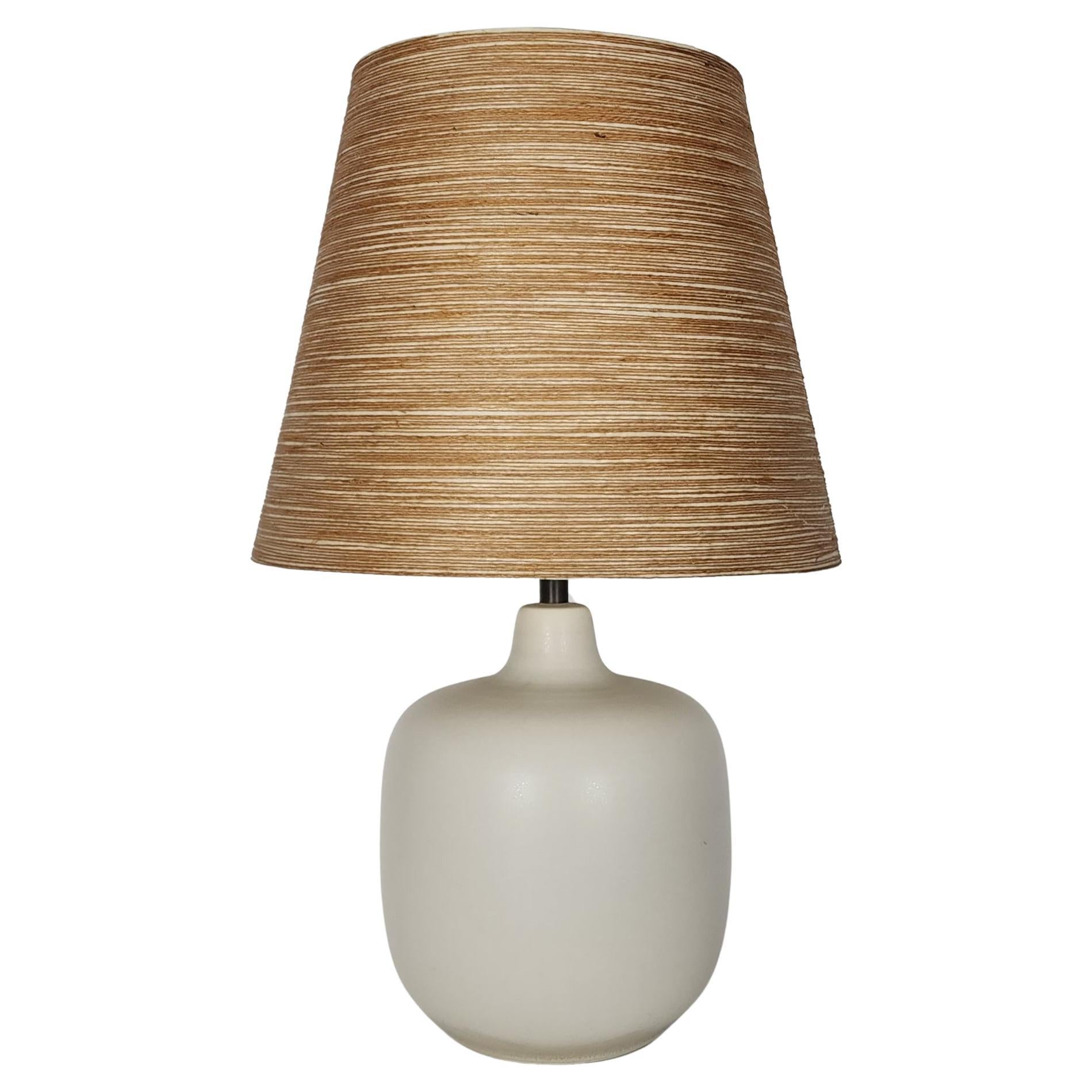 Lampada da tavolo vintage Lotte and Gunnar Bostlund con paralume originale