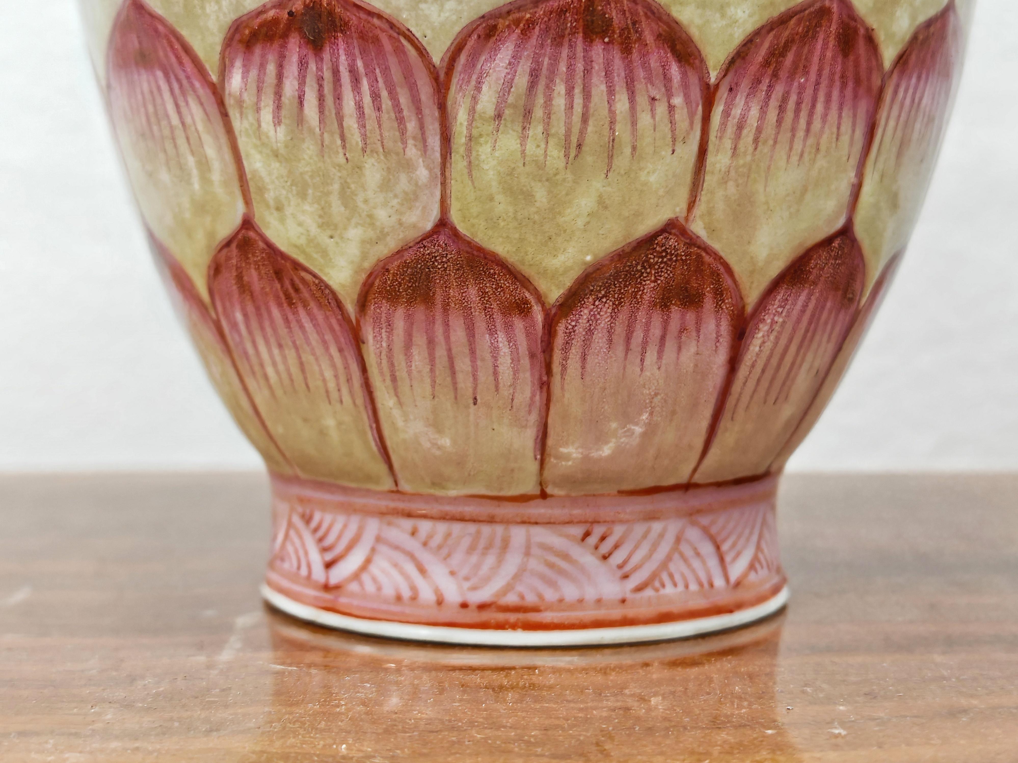 Vintage Lotus Bud Keramikvase, China 1940er Jahre (Mitte des 20. Jahrhunderts) im Angebot