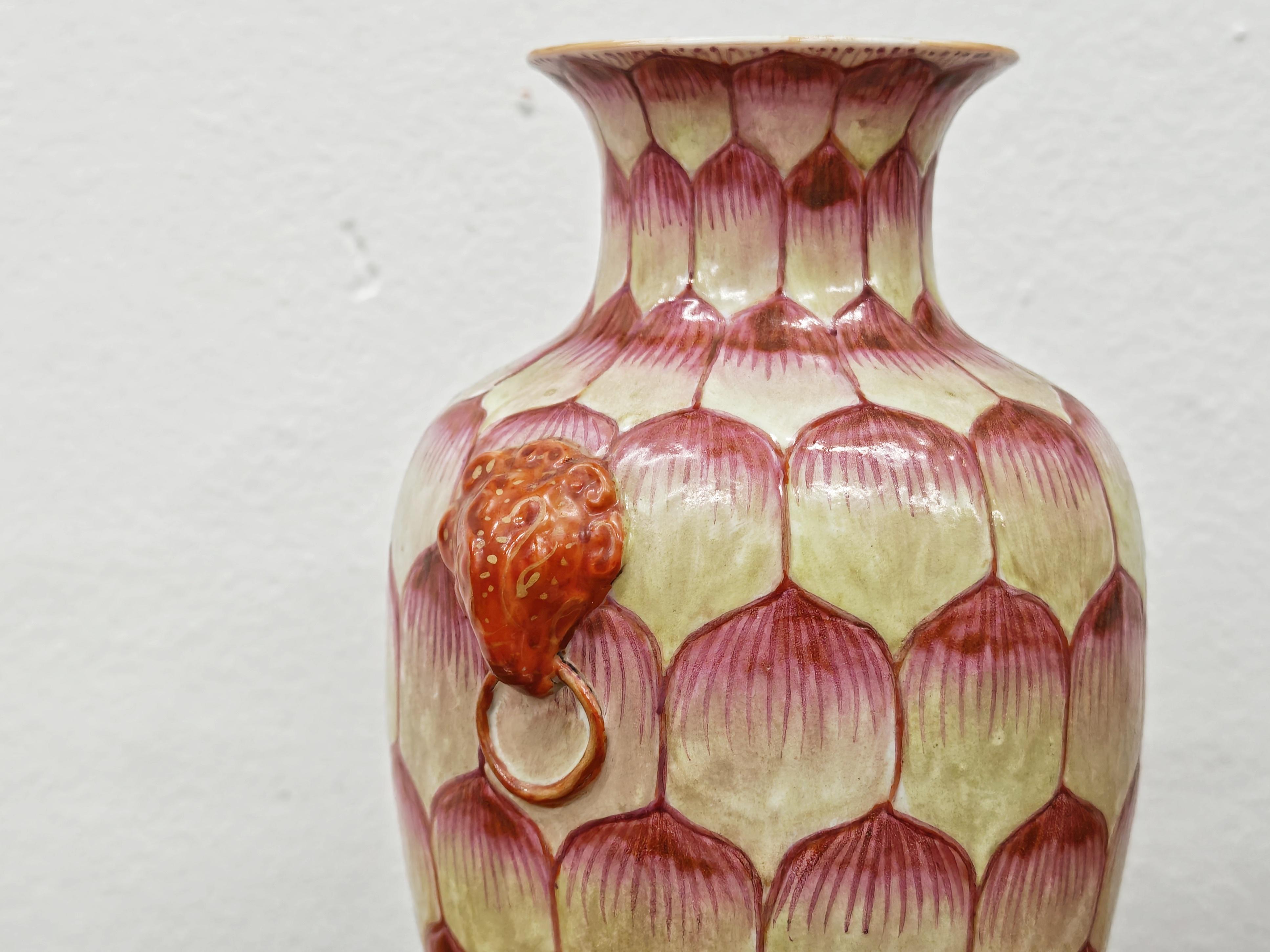 Vintage Lotus Bud Keramikvase, China 1940er Jahre im Angebot 2