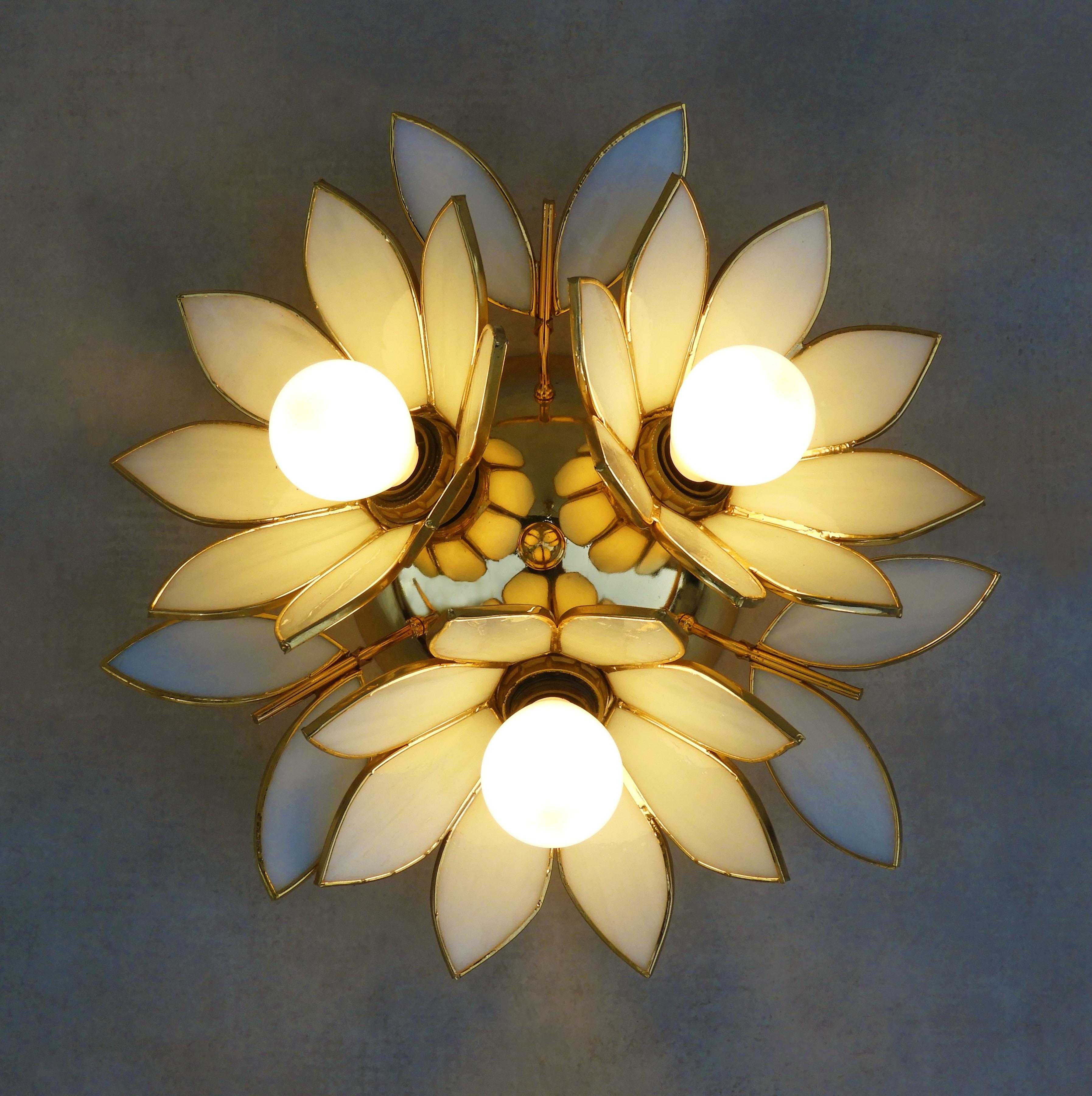 Français Applique murale ou encastrée vintage en forme de fleur de lotus, France, années 1980 en vente