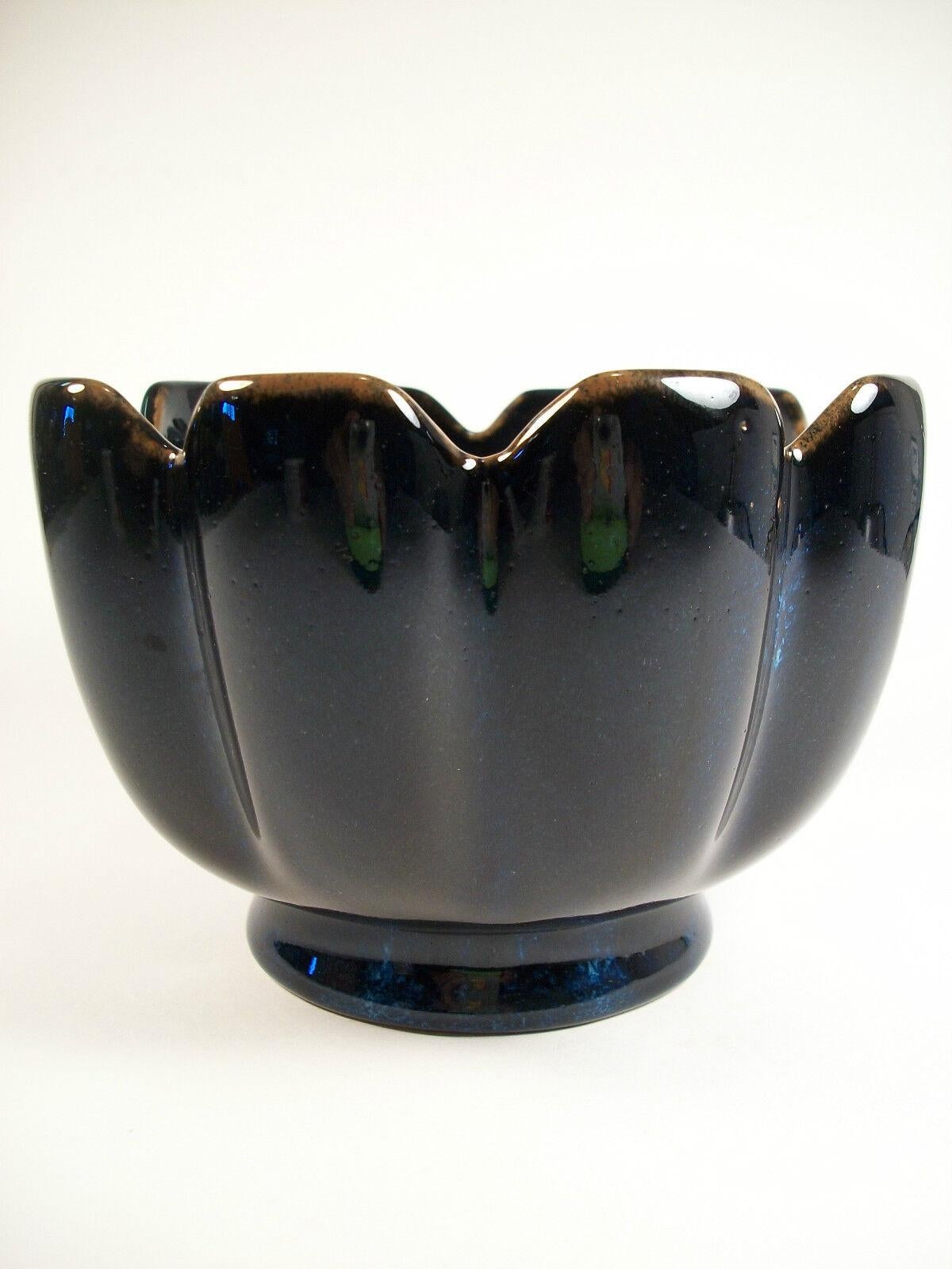 Vintage Lotus Form Ceramic Bowl, Blue Flambe Glaze, China, Late 20th Century For Sale 1