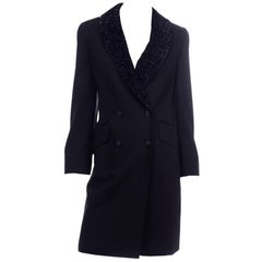 Louis Feraud - Manteau de soirée vintage de style blazer noir avec revers scintillants et volants