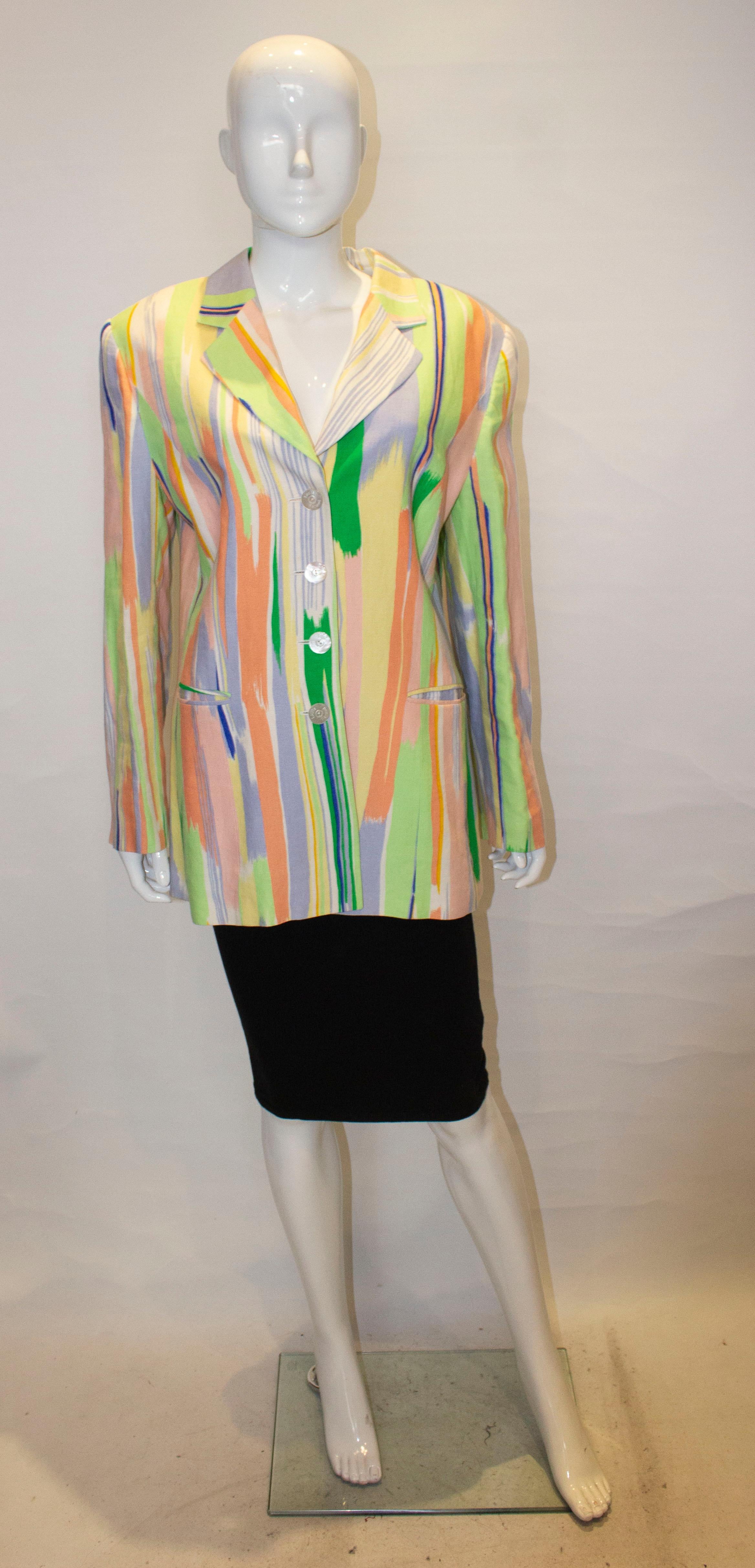 A fun jacket for Spring by Louis Feraud. The jacket is in linen, fully lined and has two pockets.