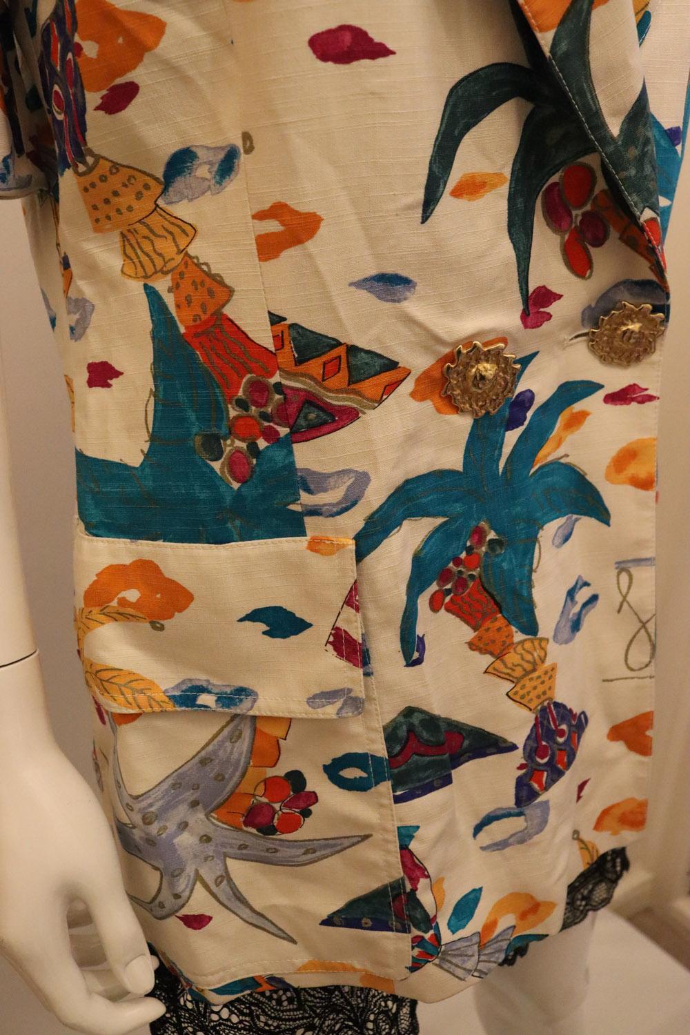 Vintage Louis Feraud Short Sleave Silk Mix Jacket In Good Condition For Sale In London, GB