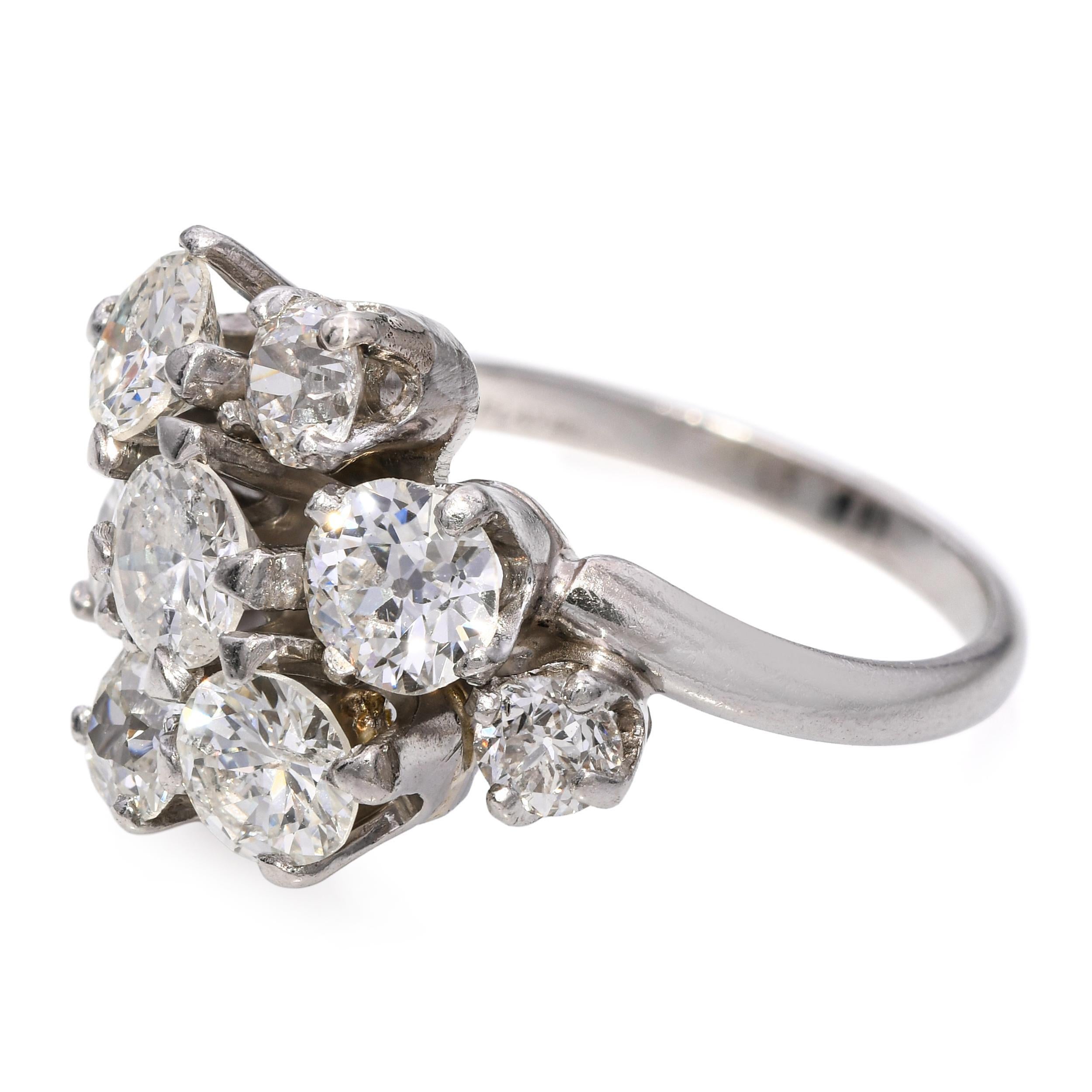 Anello a grappolo di diamanti d'epoca Louis J. Meyer in platino da 2,20 carati in vendita 2