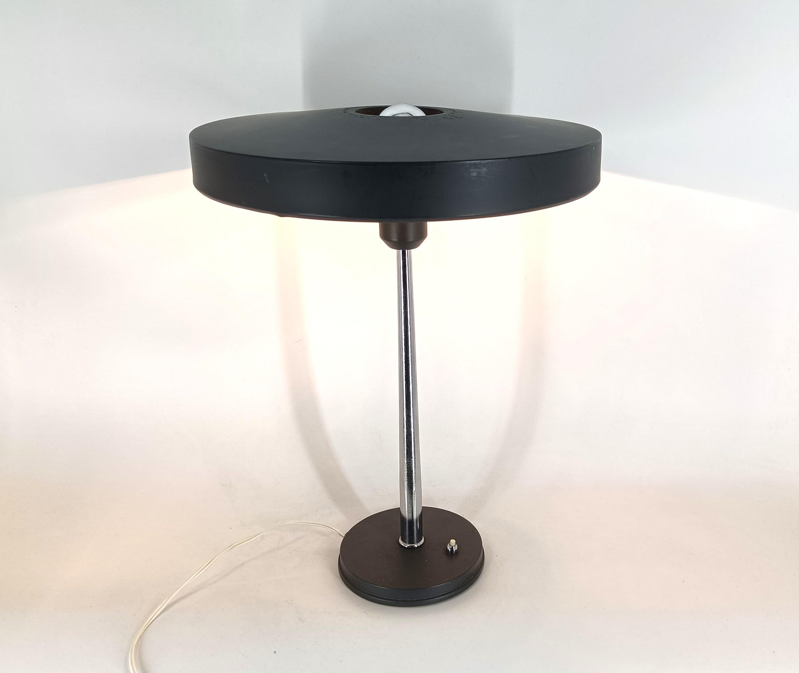 Lampada da tavolo vintage Louis Kalff, anni '60 in vendita 3