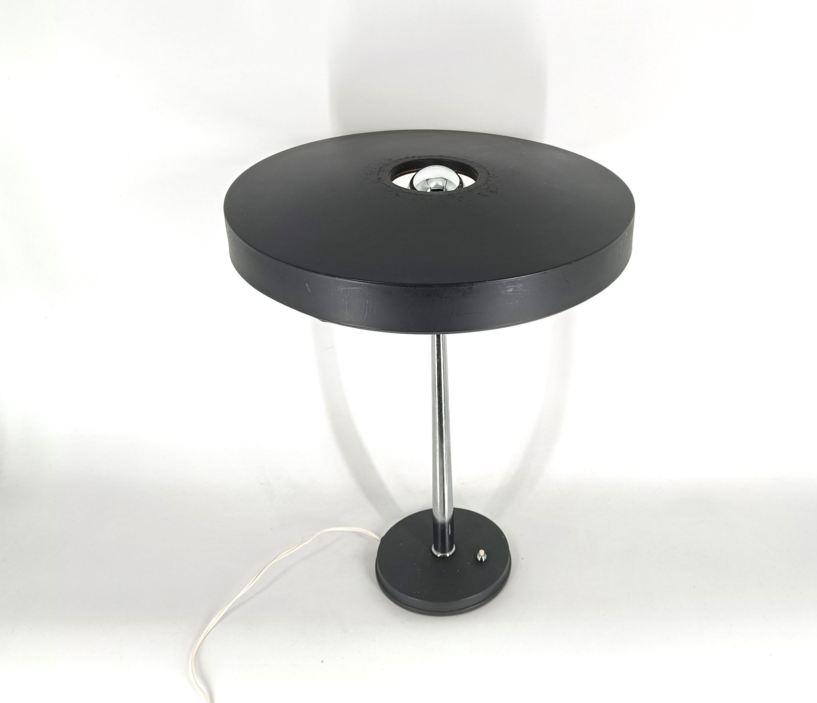 Space Age Lampada da tavolo vintage Louis Kalff, anni '60 in vendita