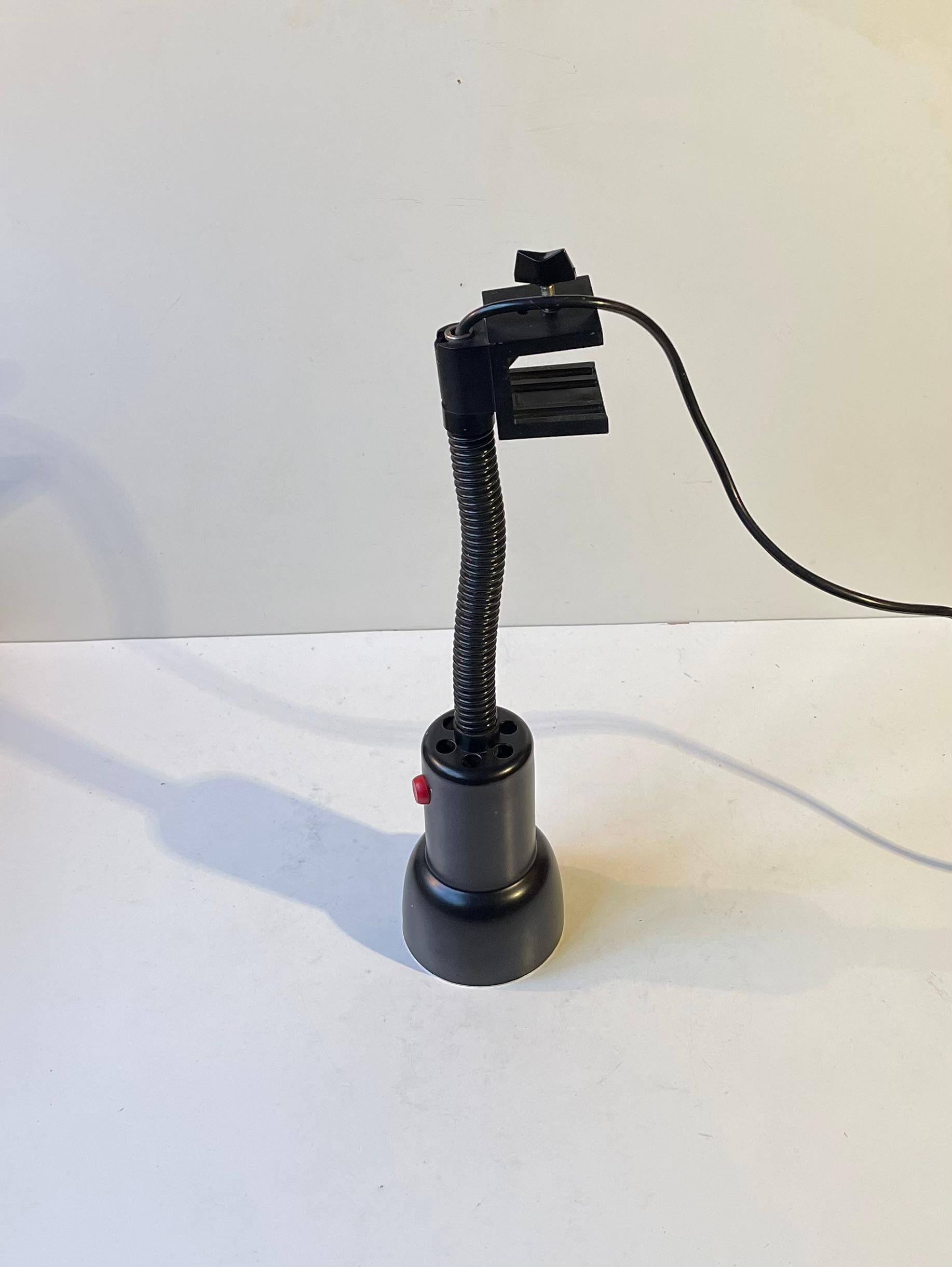 Lámpara de pared vintage Louis Poulsen 'Black Louis' Clamp, años 70 Escandinavo moderno en venta