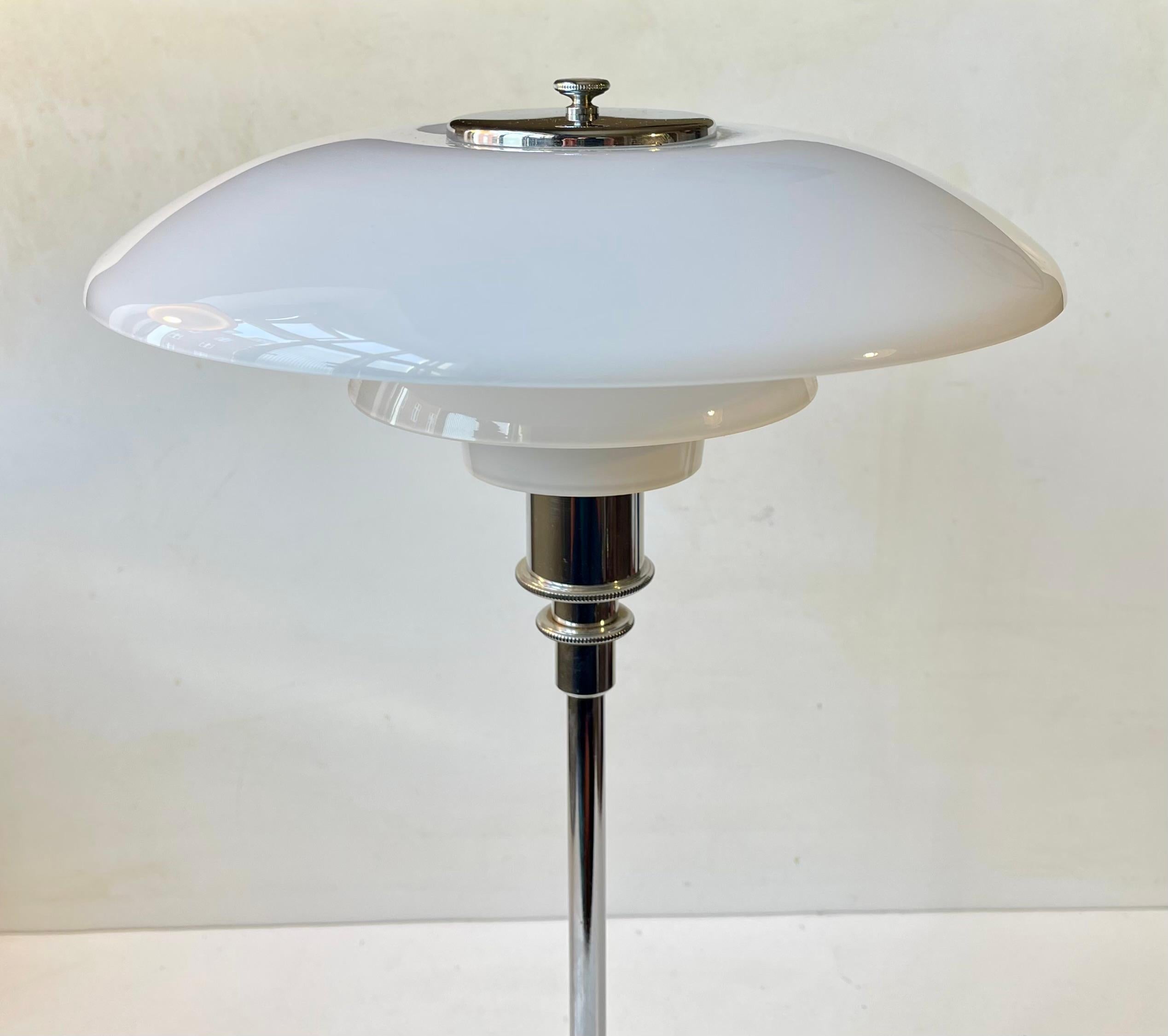 Vintage Louis Poulsen PH 3/2 Table Lamp in Chrome & Opaline Glass For Sale 3
