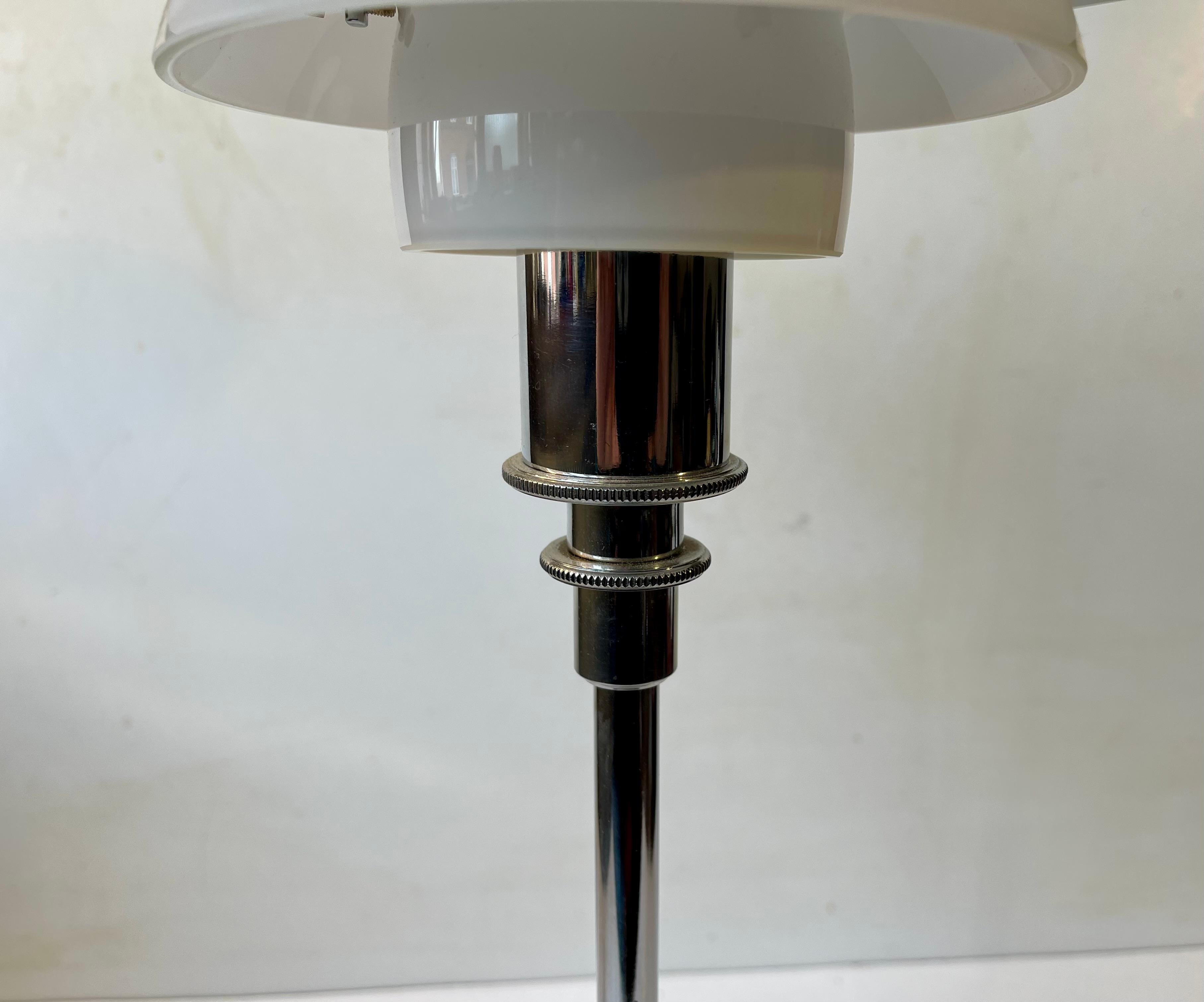 Vintage Louis Poulsen PH 3/2 Table Lamp in Chrome & Opaline Glass For Sale 2