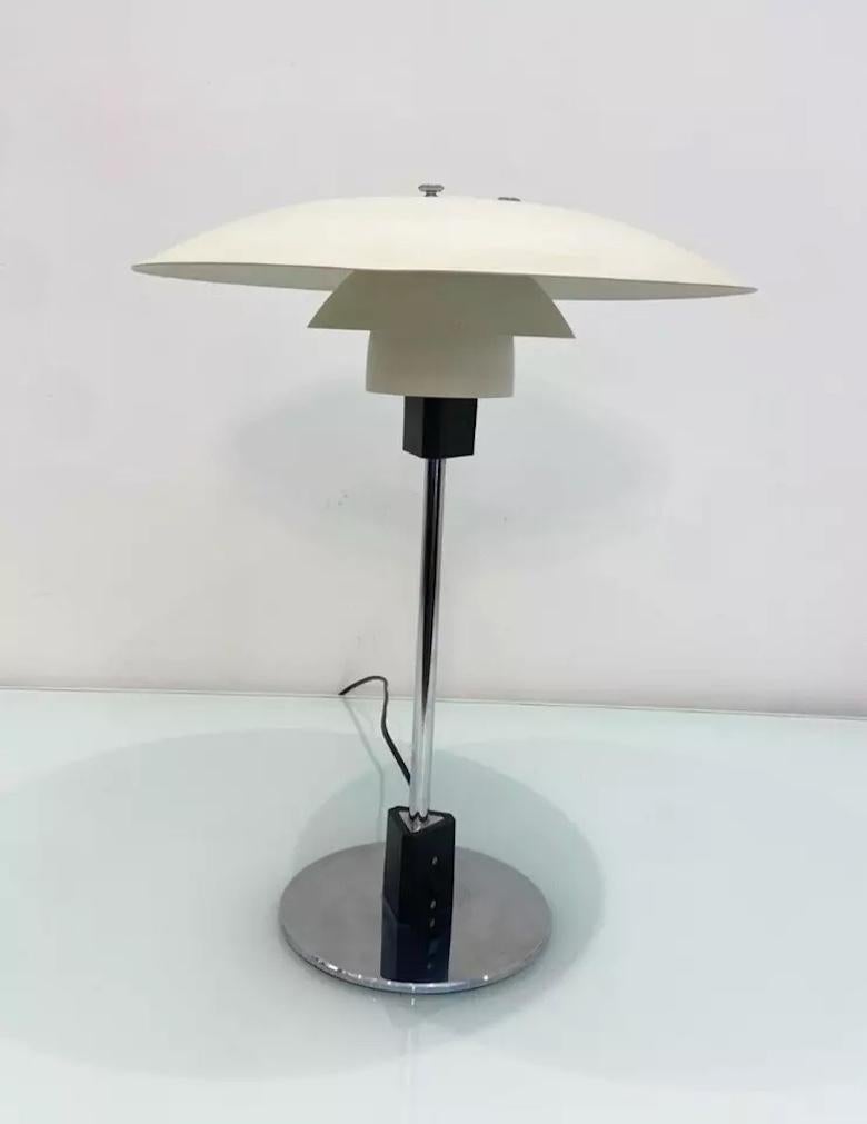 Lampe de bureau blanche vintage Louis Poulsen modèle 4/3 Bon état - En vente à London, GB