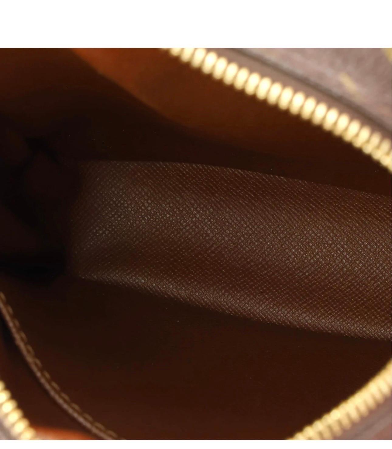 Vintage Louis Vuitton Amazone Monogram Leather Crossbody Bag For Sale 6