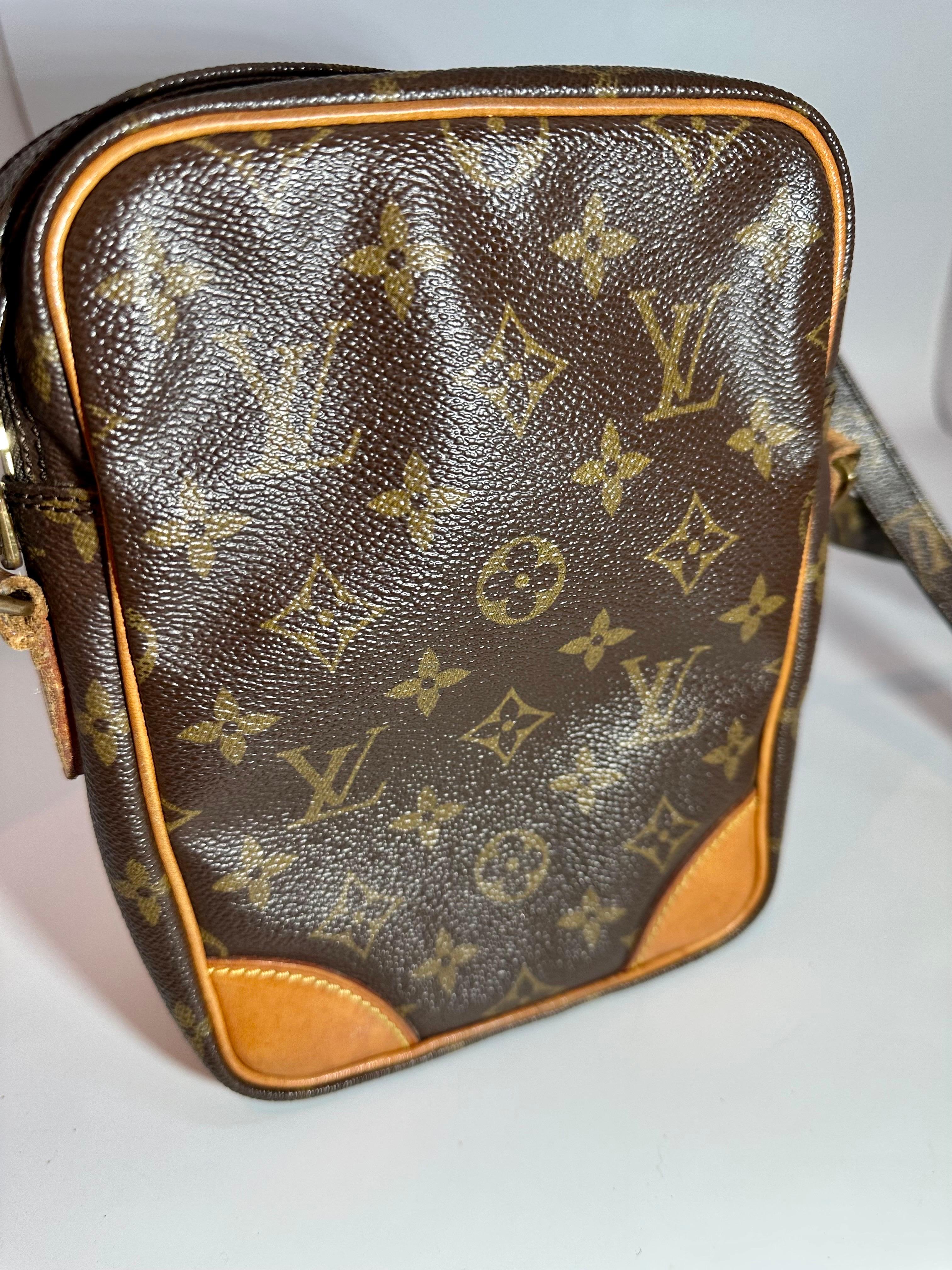 Vintage Louis Vuitton Amazone Monogram Leather Crossbody Bag In Fair Condition In New York, NY