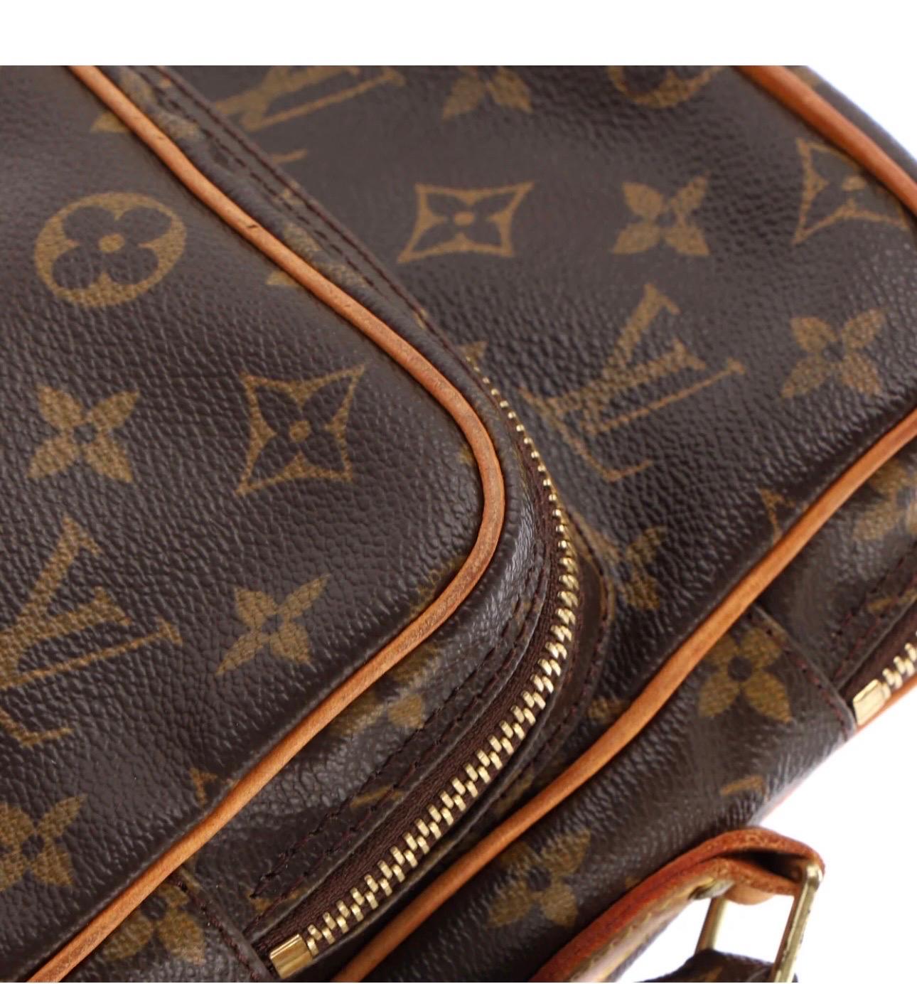 Vintage Louis Vuitton Amazone Monogram Leather Crossbody Bag For Sale 3