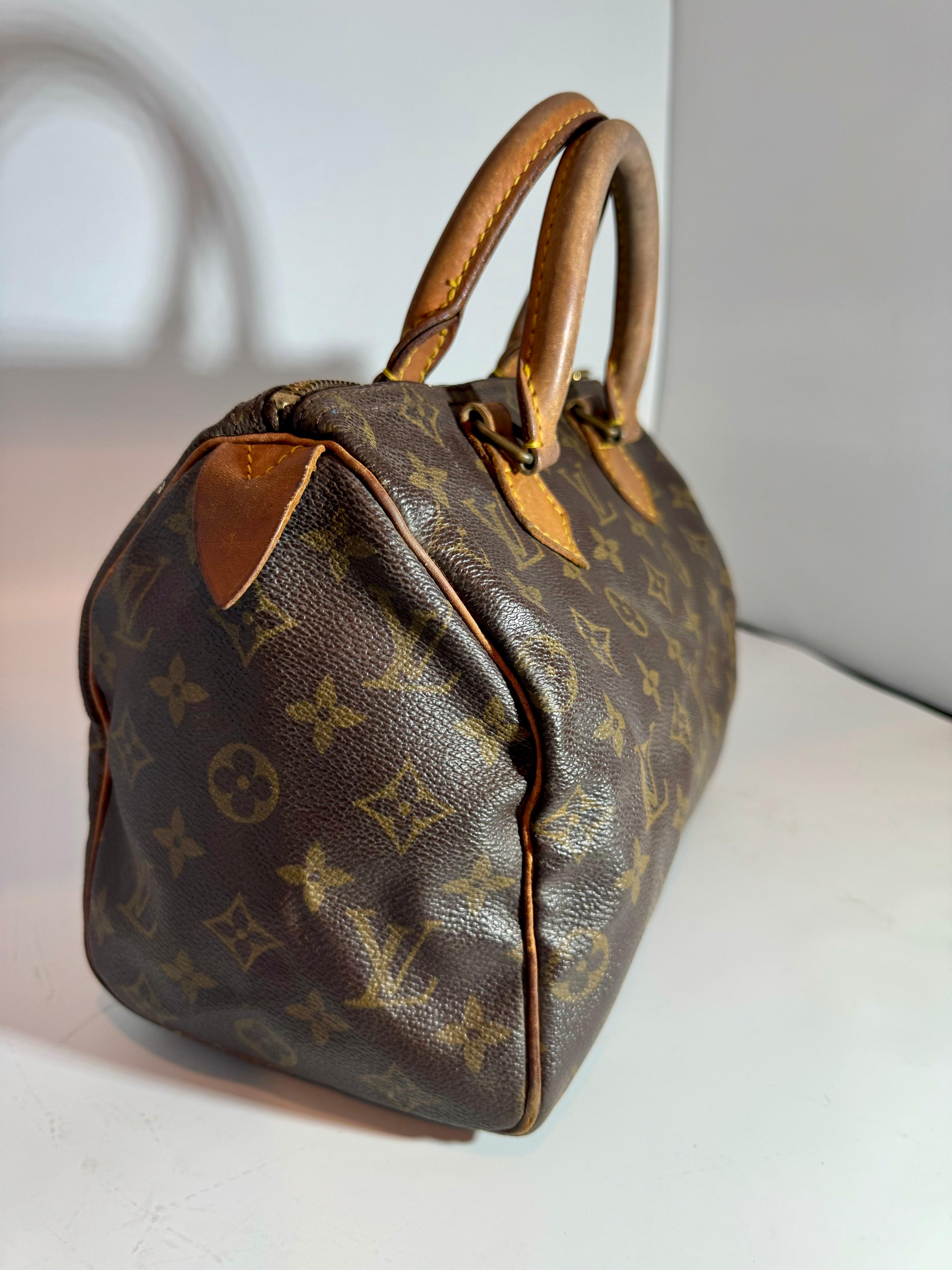 Vintage LOUIS VUITTON Brown Monogram Canvas Speedy 30,  Most popular Mini Bag For Sale 6