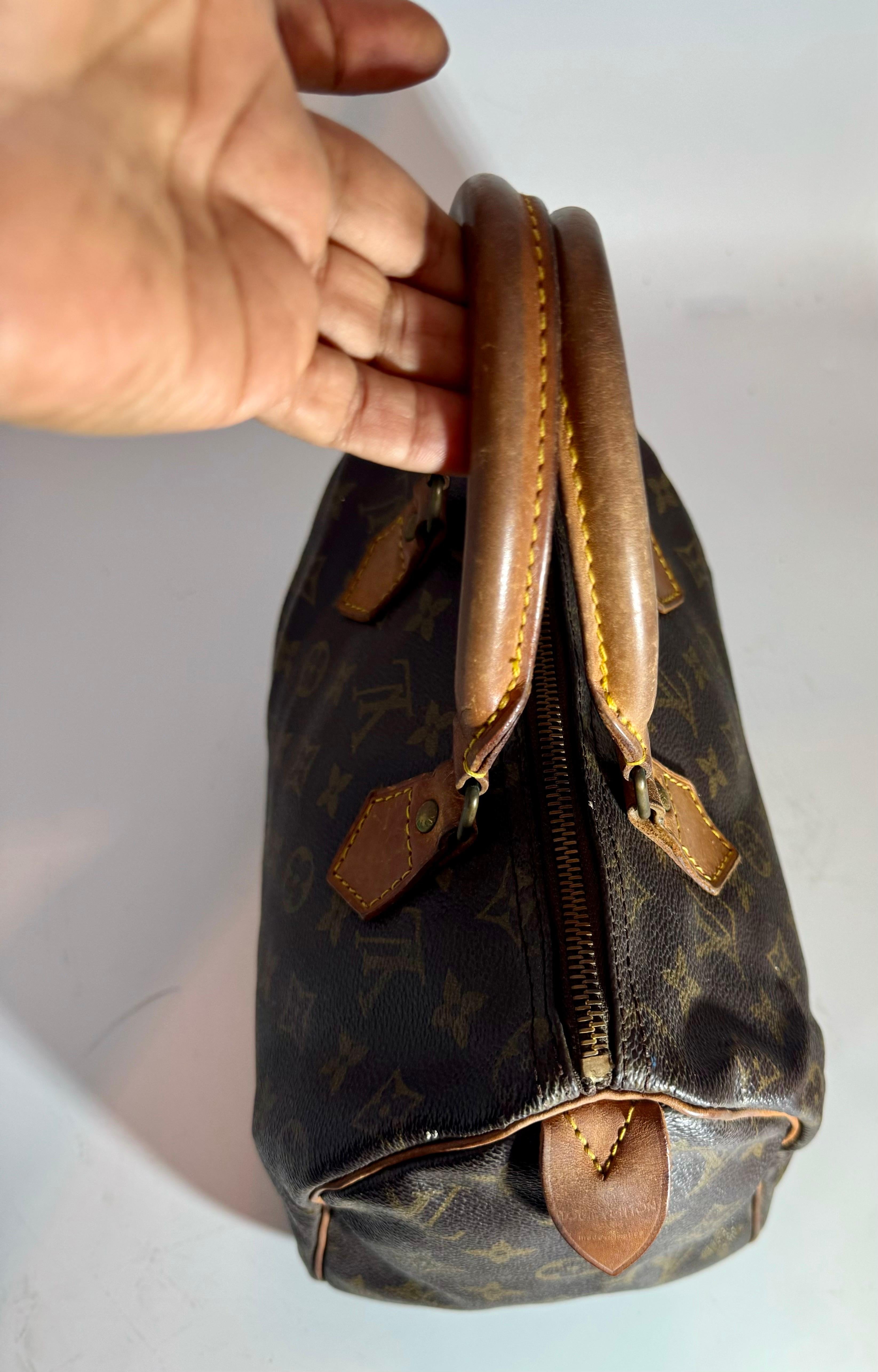 Vintage LOUIS VUITTON Brown Monogram Canvas Speedy 30,  Most popular Mini Bag For Sale 2
