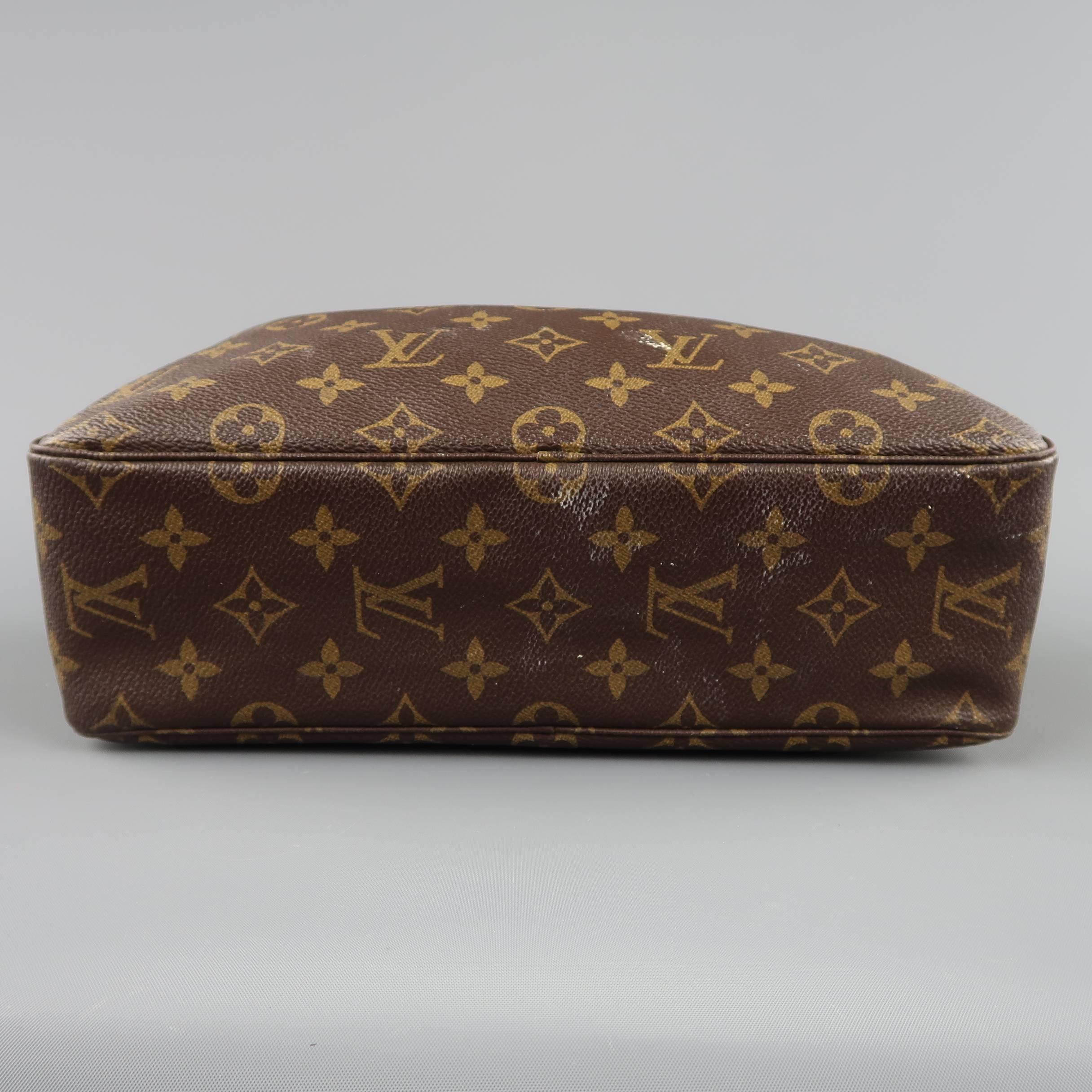 Women's or Men's Louis Vuitton Vintage Brown Monogram Trousse Toilette 28 Toiletry Bag