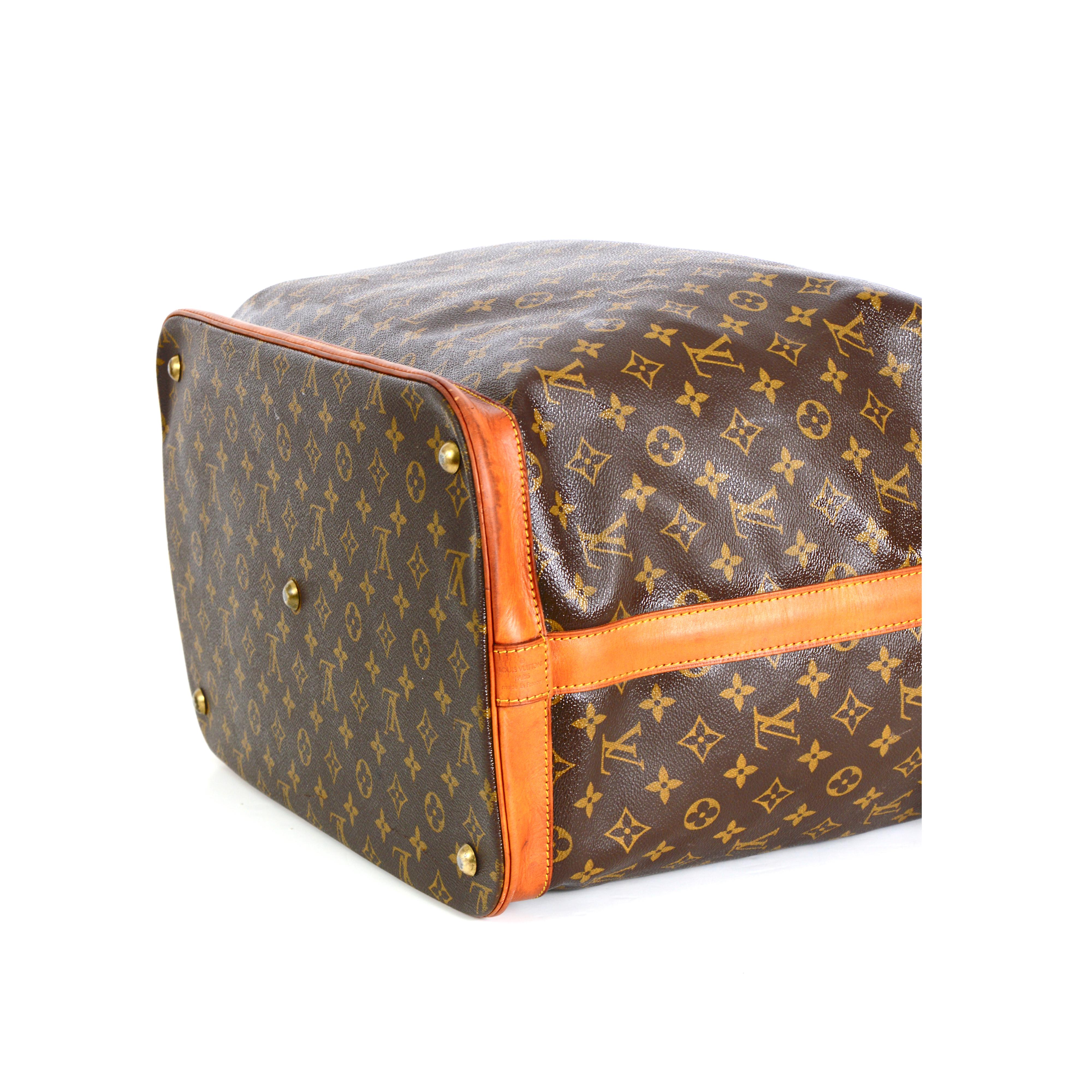 Women's or Men's Vintage Louis Vuitton cruiser 45 monogram bag.
