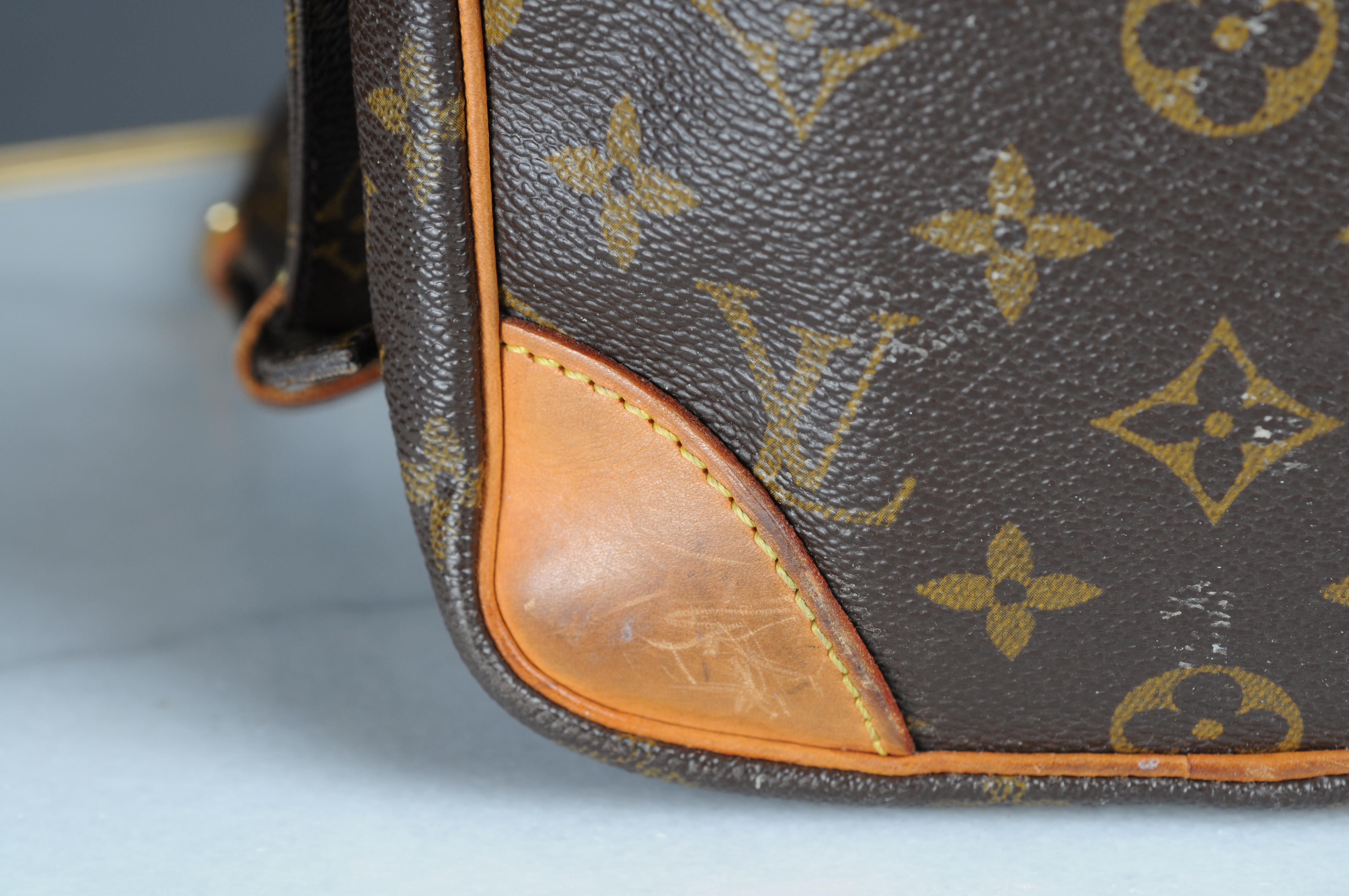 Louis Vuitton Danube vintage  Sac à bandoulière en toile  en vente 6