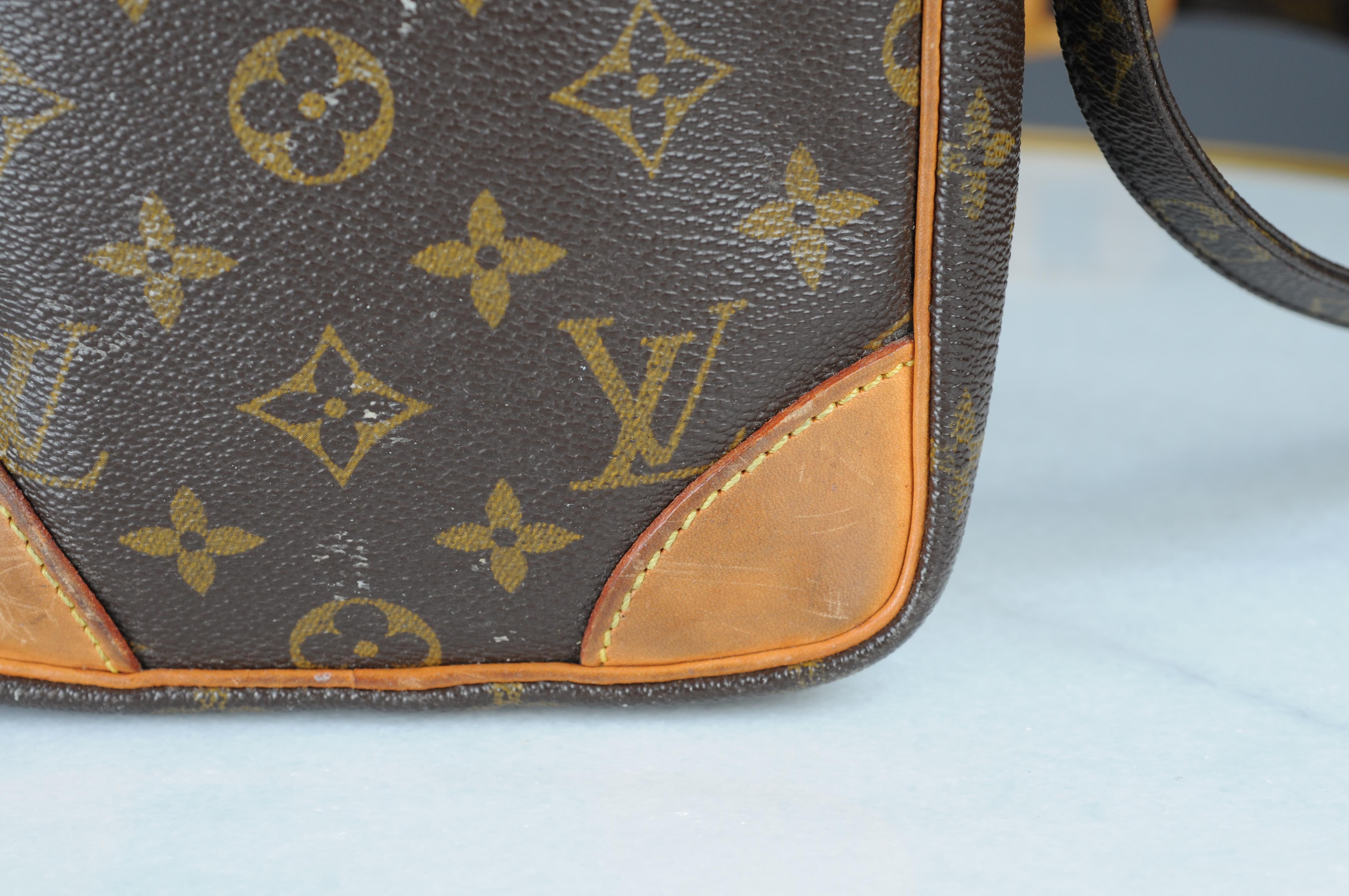 Vintage Louis Vuitton Danube  Crossbody Bag Canvas  For Sale 7