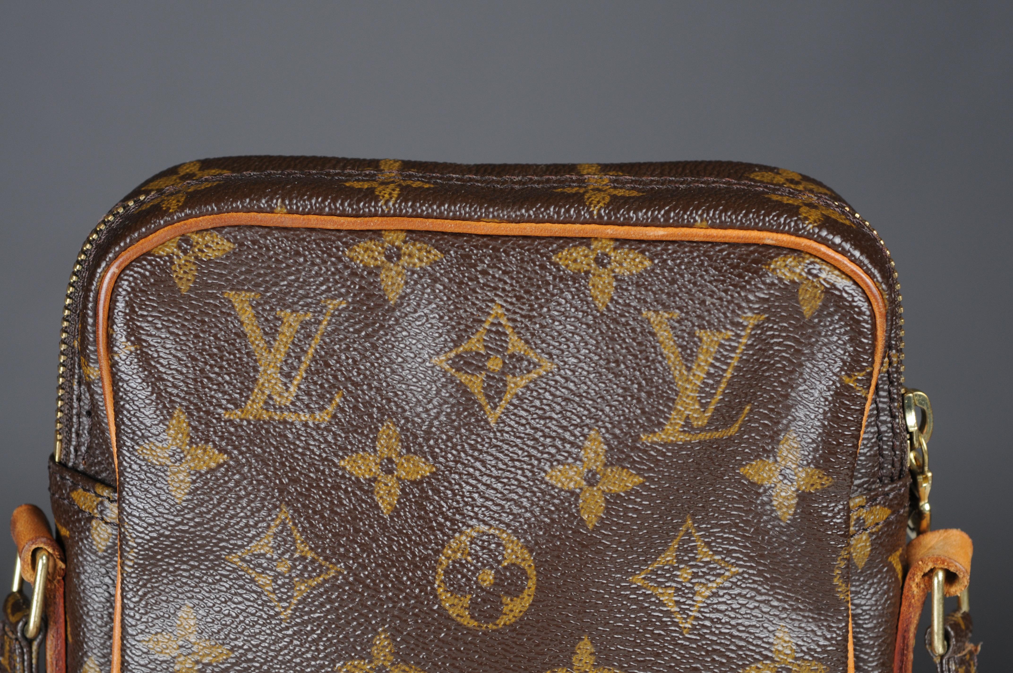 Vintage Louis Vuitton Danube  Crossbody Bag Canvas  For Sale 3