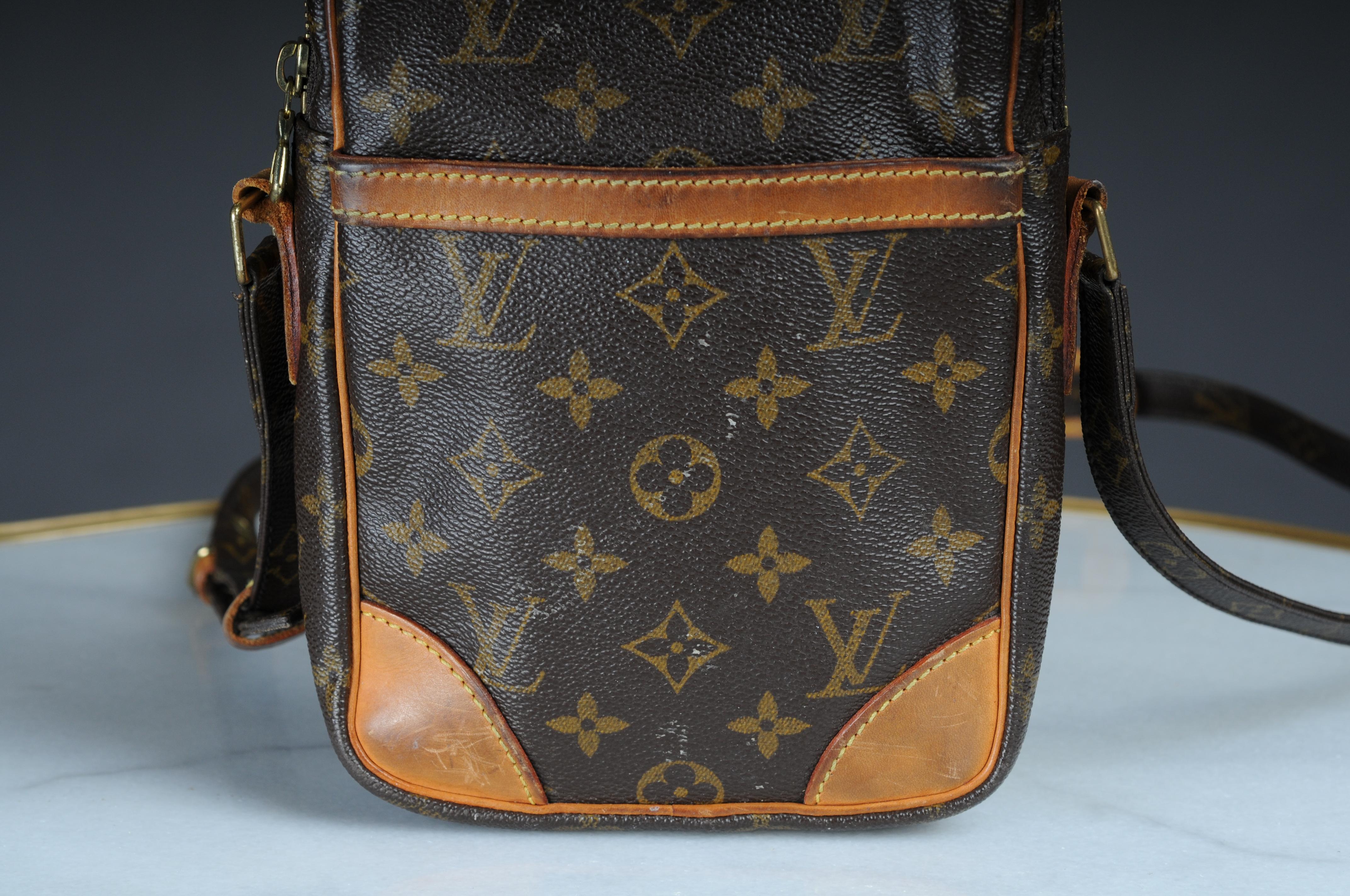 Vintage Louis Vuitton Danube  Crossbody Bag Canvas  For Sale 5