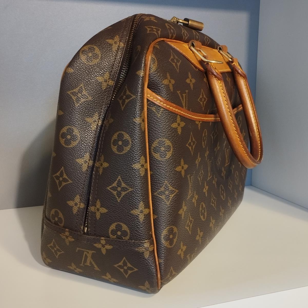 Brown Vintage Louis Vuitton Deauville Monogram For Sale