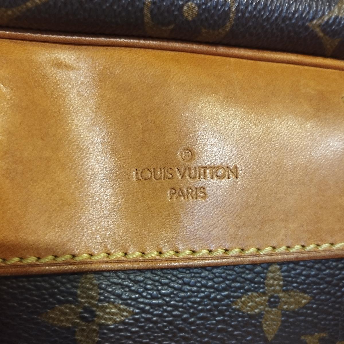 Vintage Louis Vuitton Deauville Monogram In Good Condition For Sale In Gazzaniga (BG), IT
