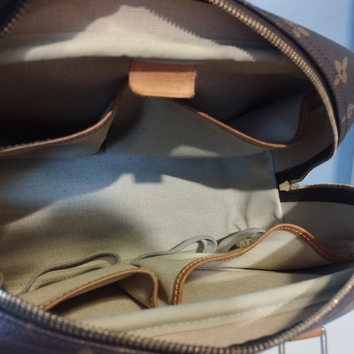 Vintage Louis Vuitton Deauville Monogram For Sale 3