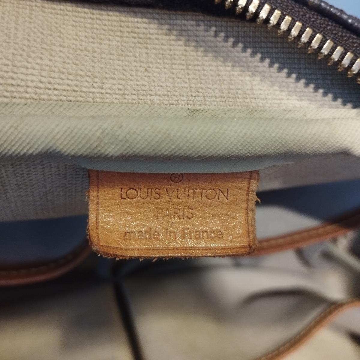 Vintage Louis Vuitton Deauville Monogram For Sale 4