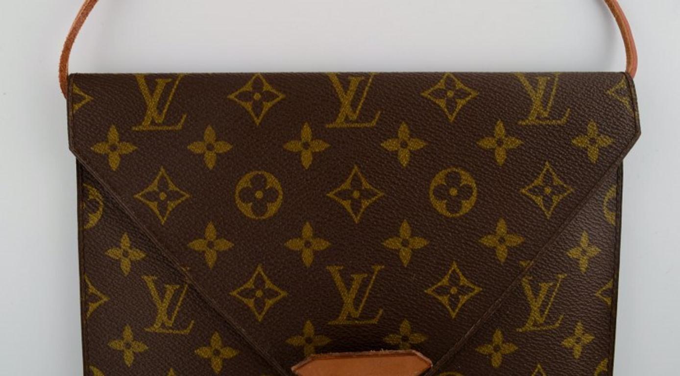 Louis Vuitton-Esstellertasche im Vintage-Stil. Monogramm Leinwand, ca. 1970er Jahre (Französisch) im Angebot