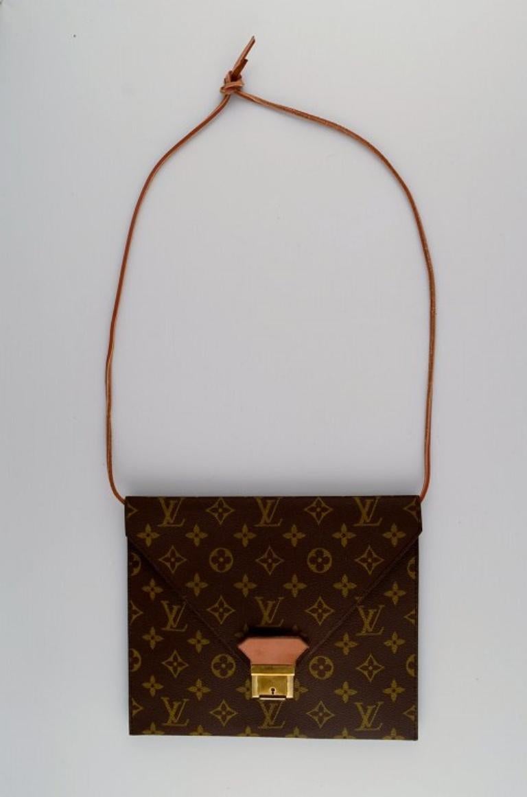Louis Vuitton-Esstellertasche im Vintage-Stil. Monogramm Leinwand, ca. 1970er Jahre (Ende des 20. Jahrhunderts) im Angebot